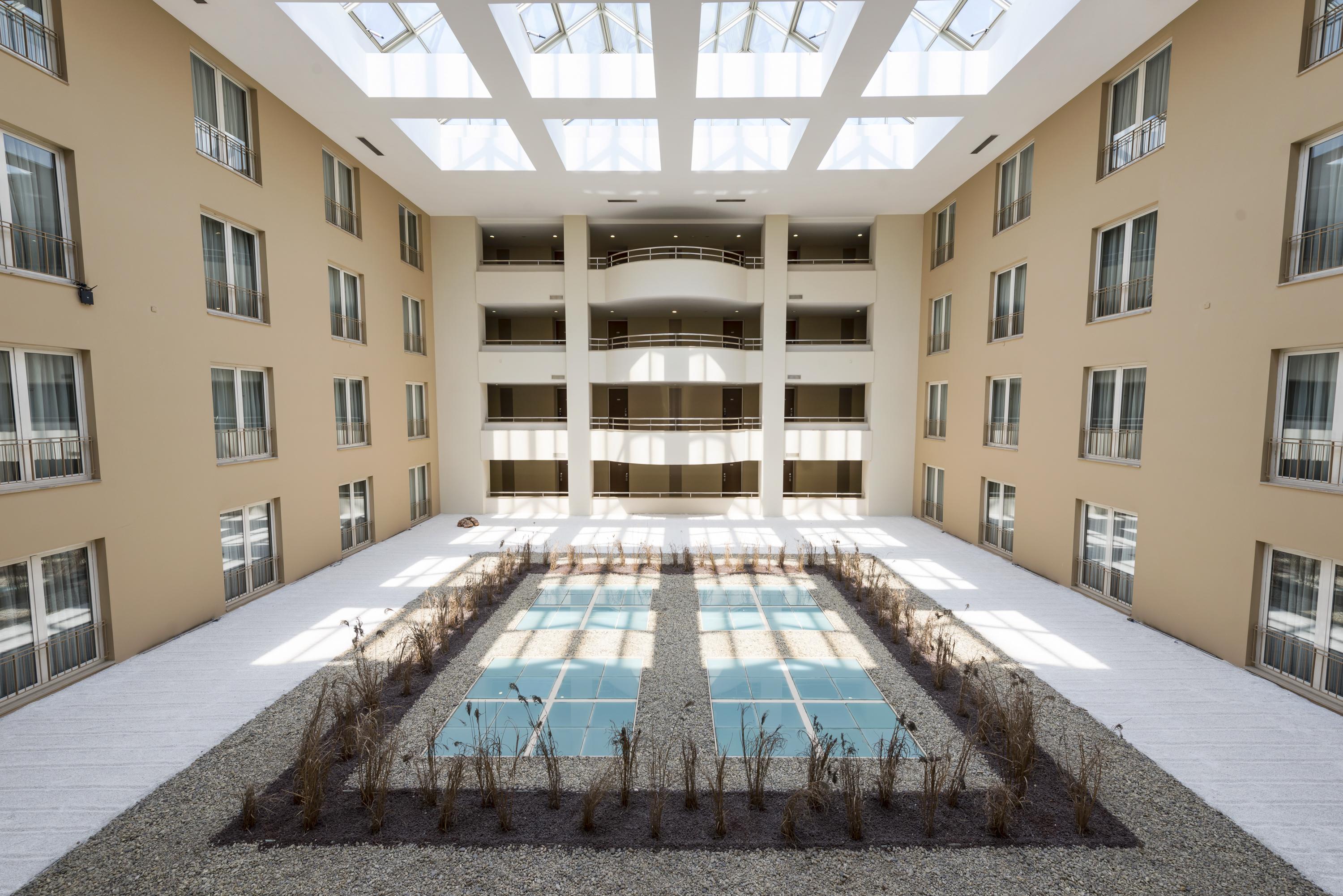 Bh Conference & Airport Hotel