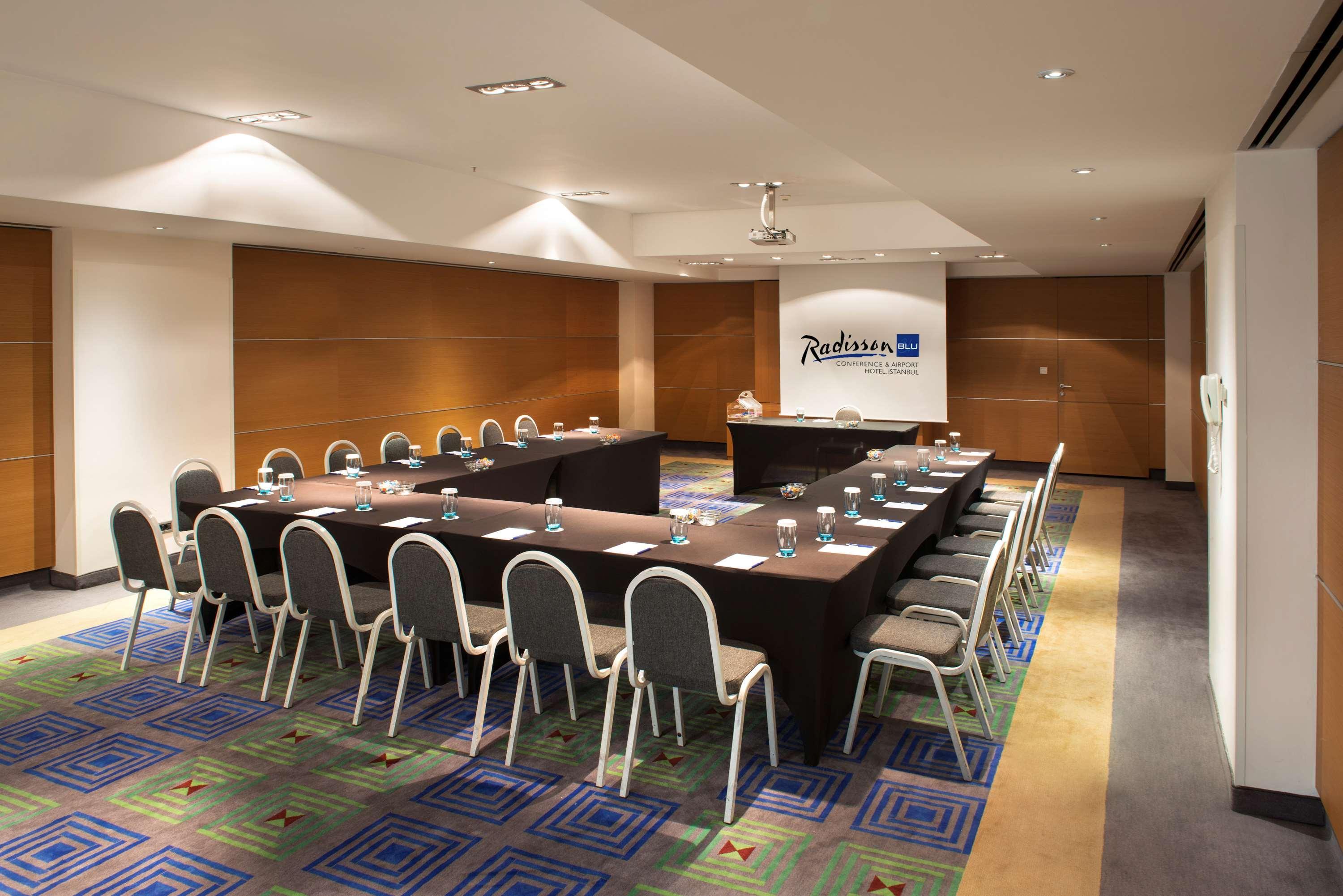 Bh Conference & Airport Hotel