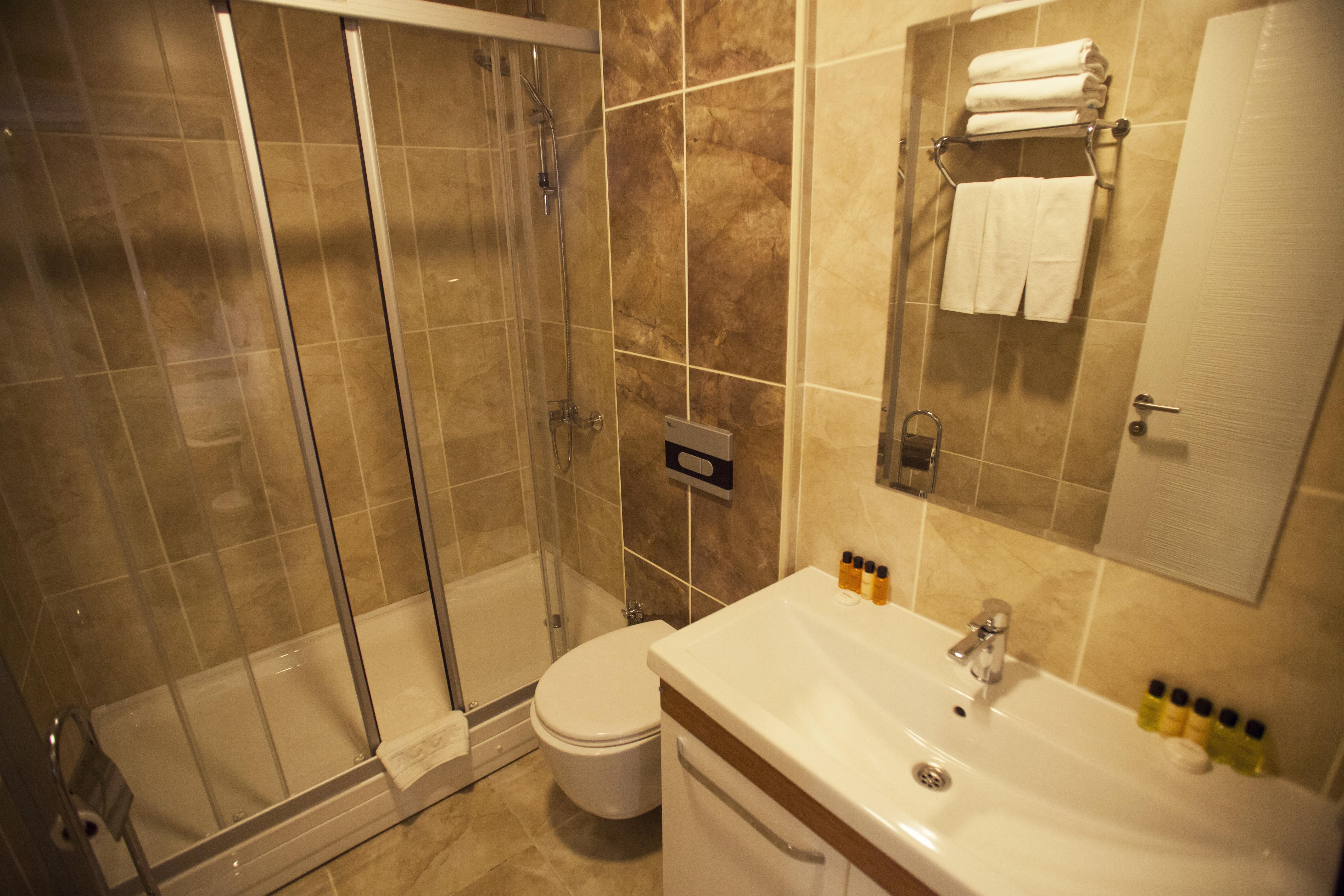 Helikon Business Otel 3*