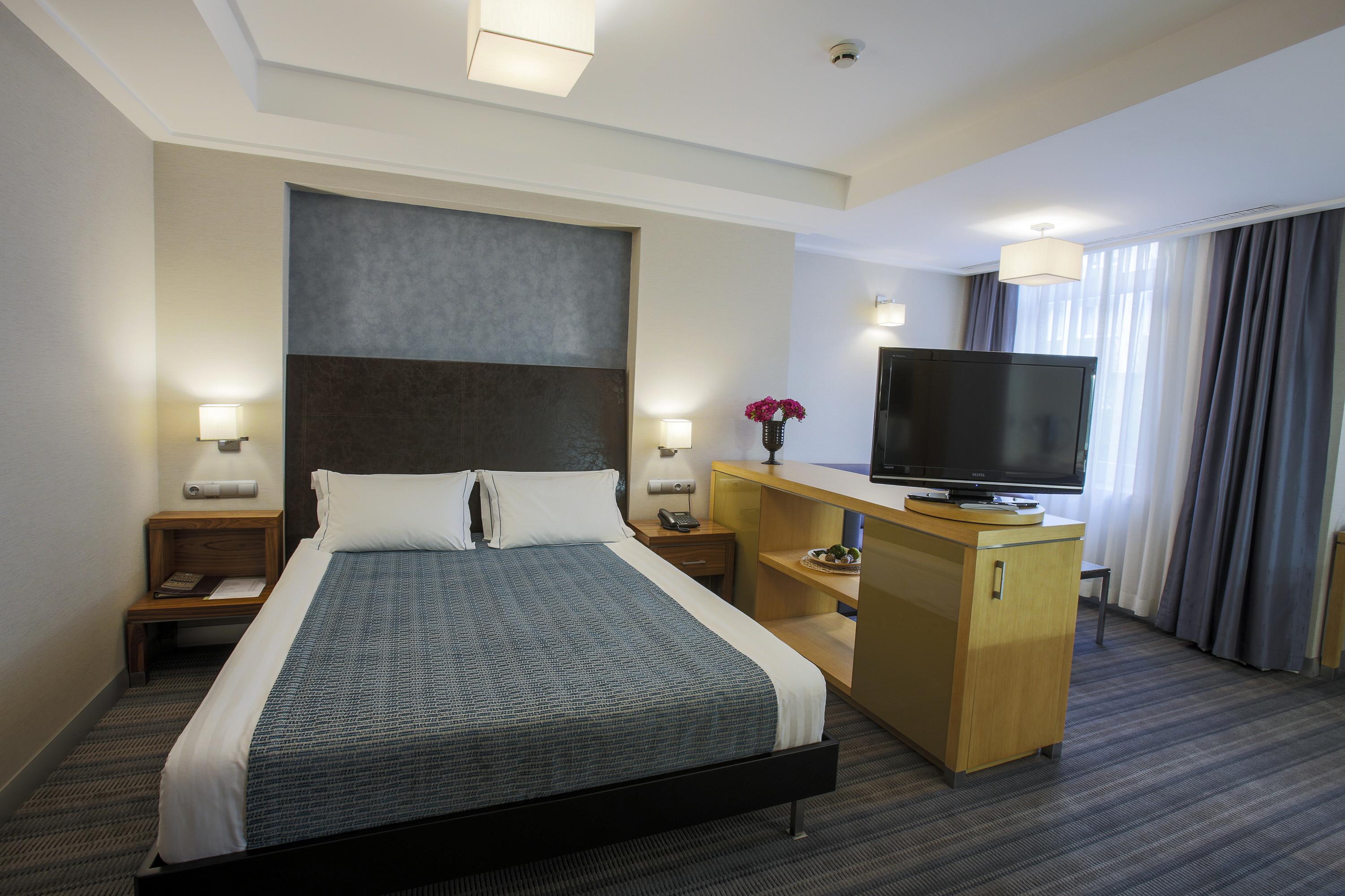 Hotel Housez & Special Class 4*