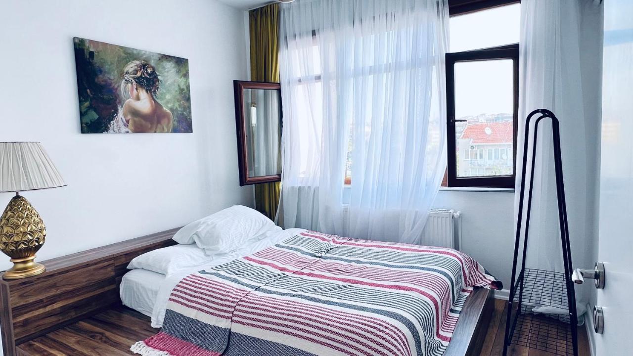 New Renovated 3 Bedroom 2 Bathroom Laleli Istanbul