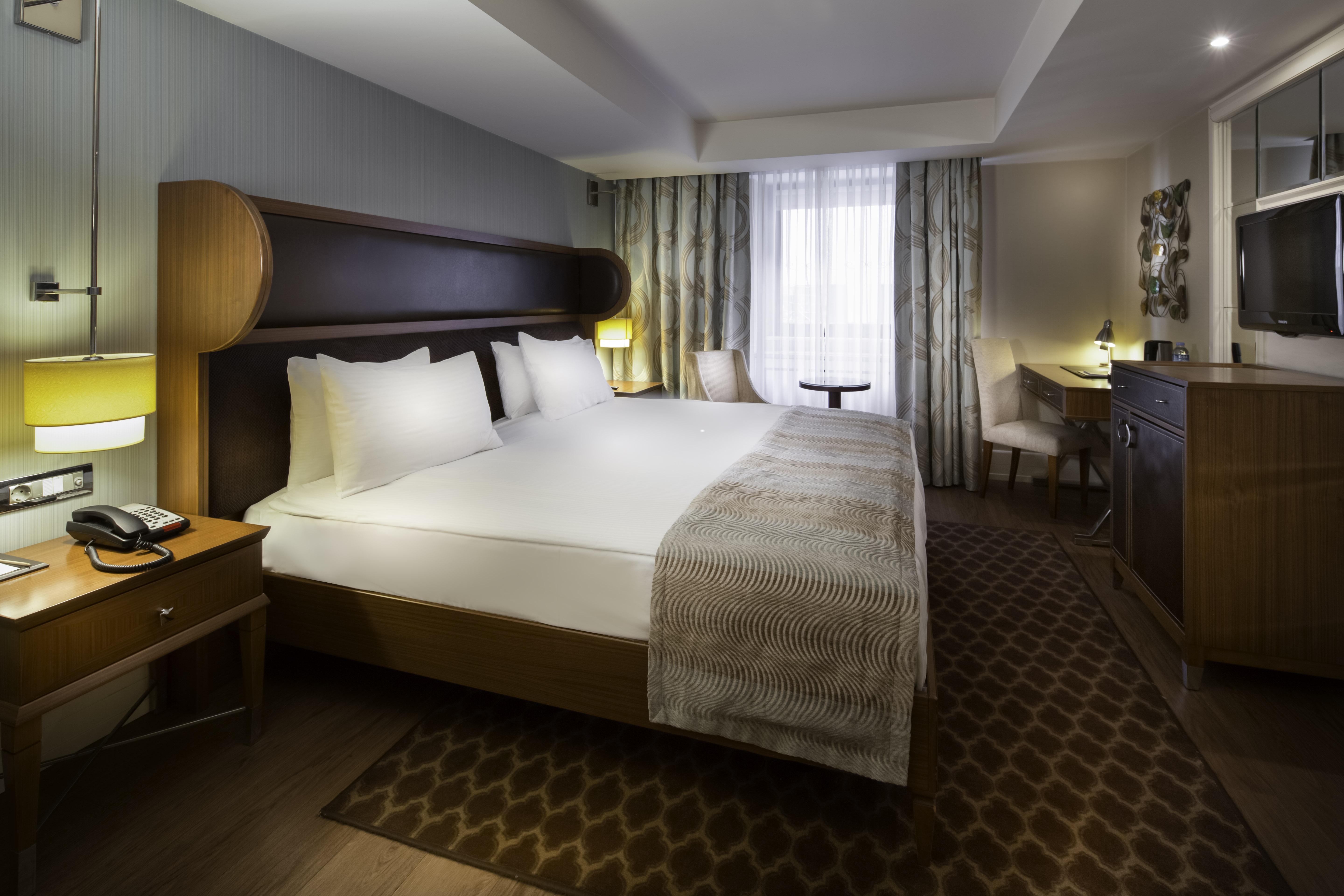 Titanic Comfort Sisli 3*