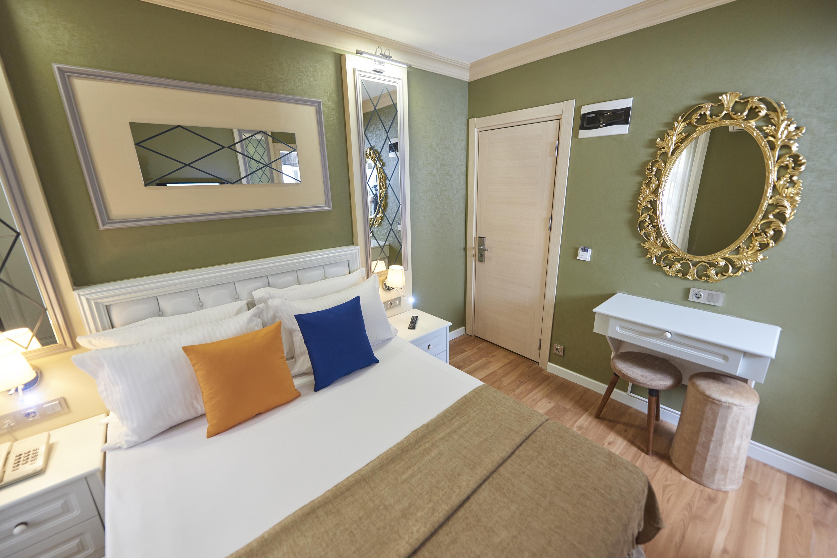 Sunlight Hotel 2*