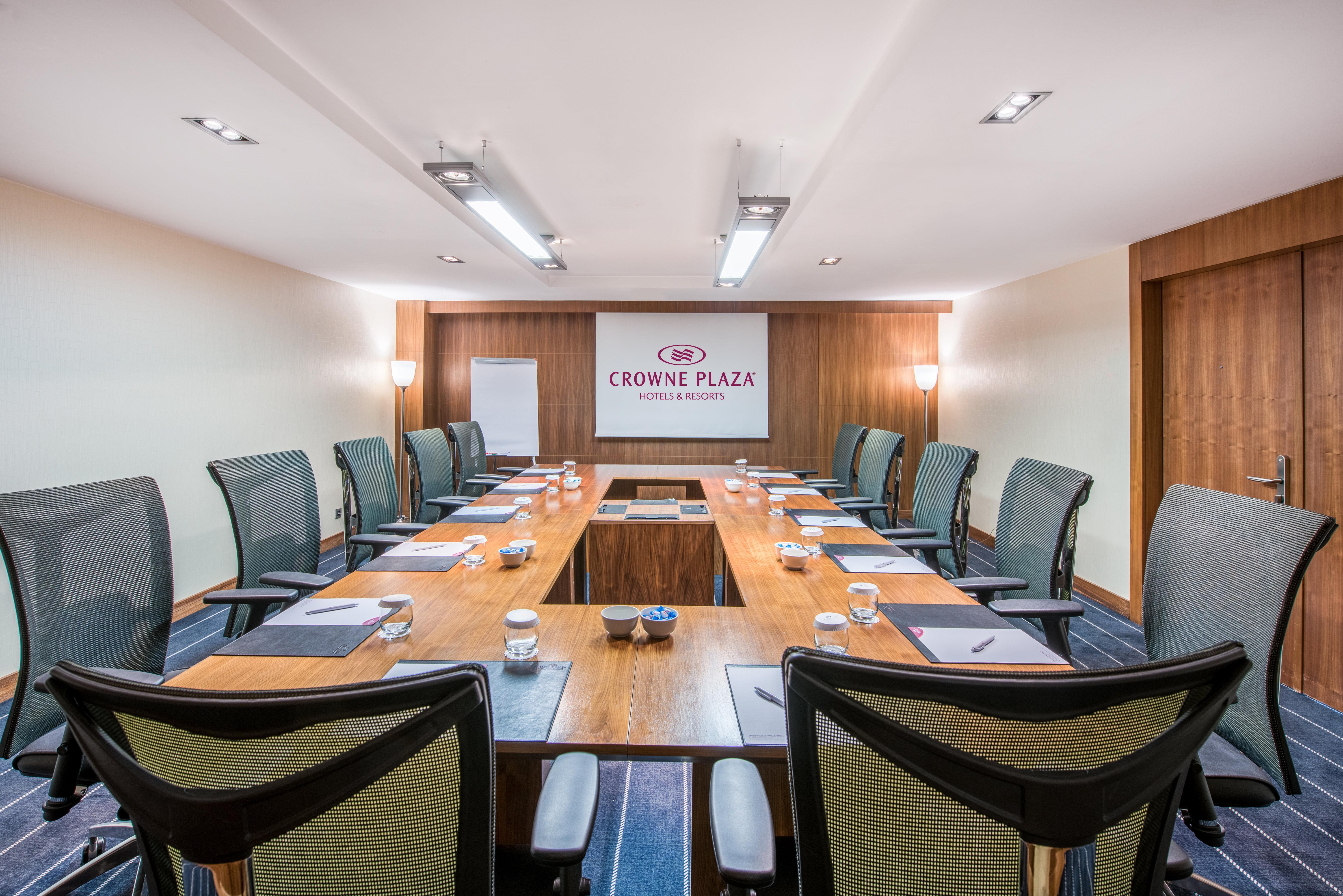 Crowne Plaza Harbiye By Ihg Hotel 5*