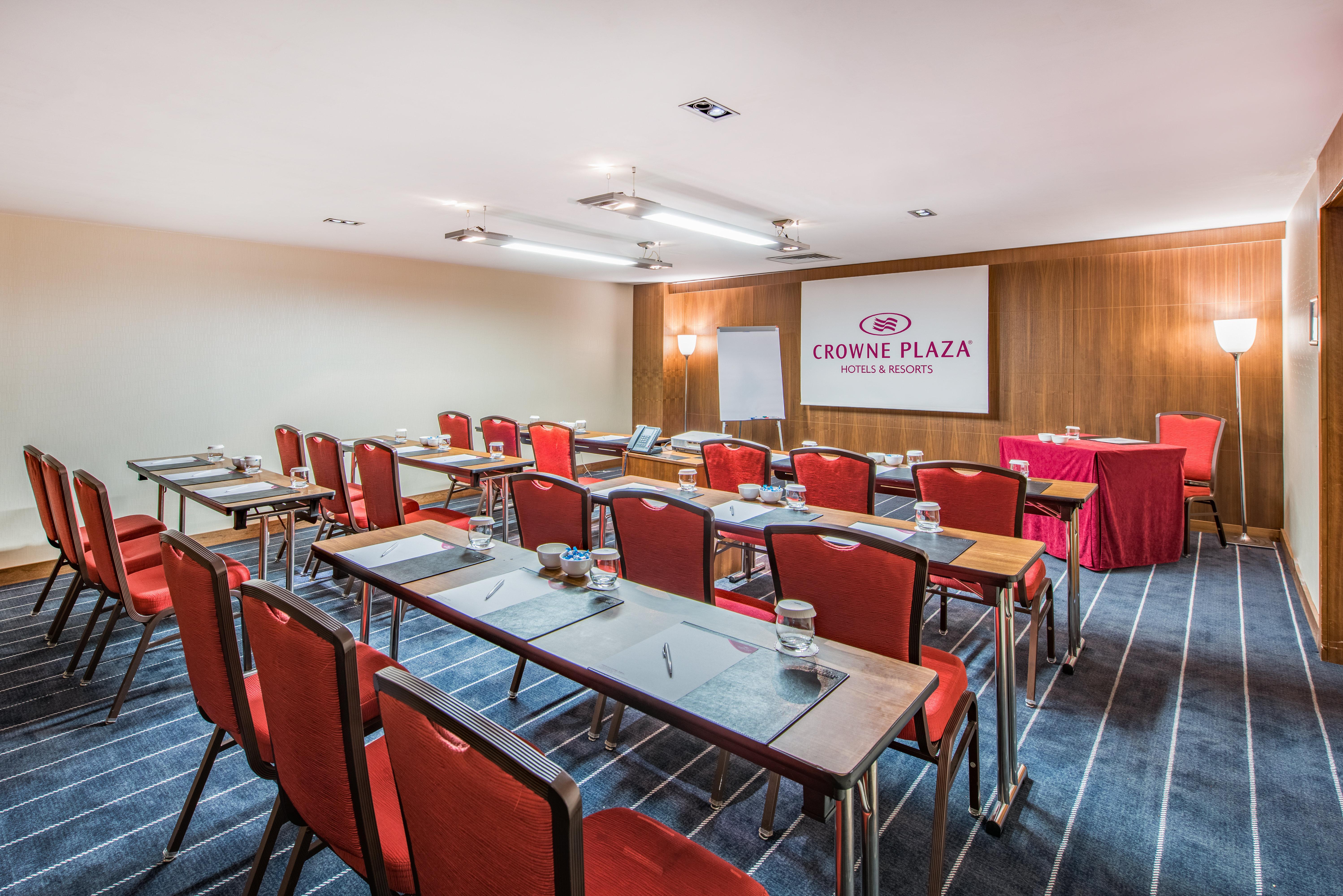 Hotel Crowne Plaza Harbiye By Ihg