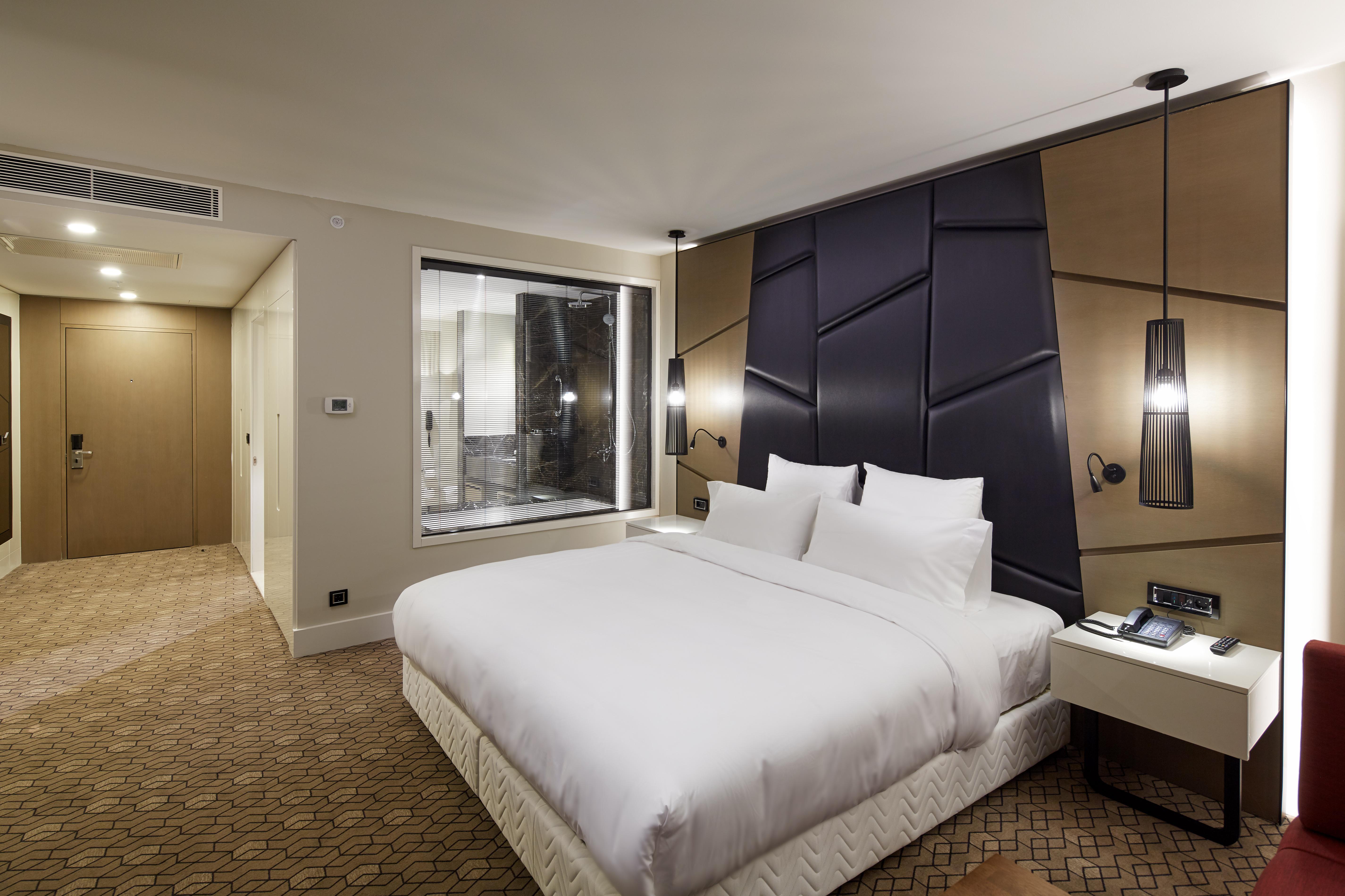 Pullman & Convention Center Hotel