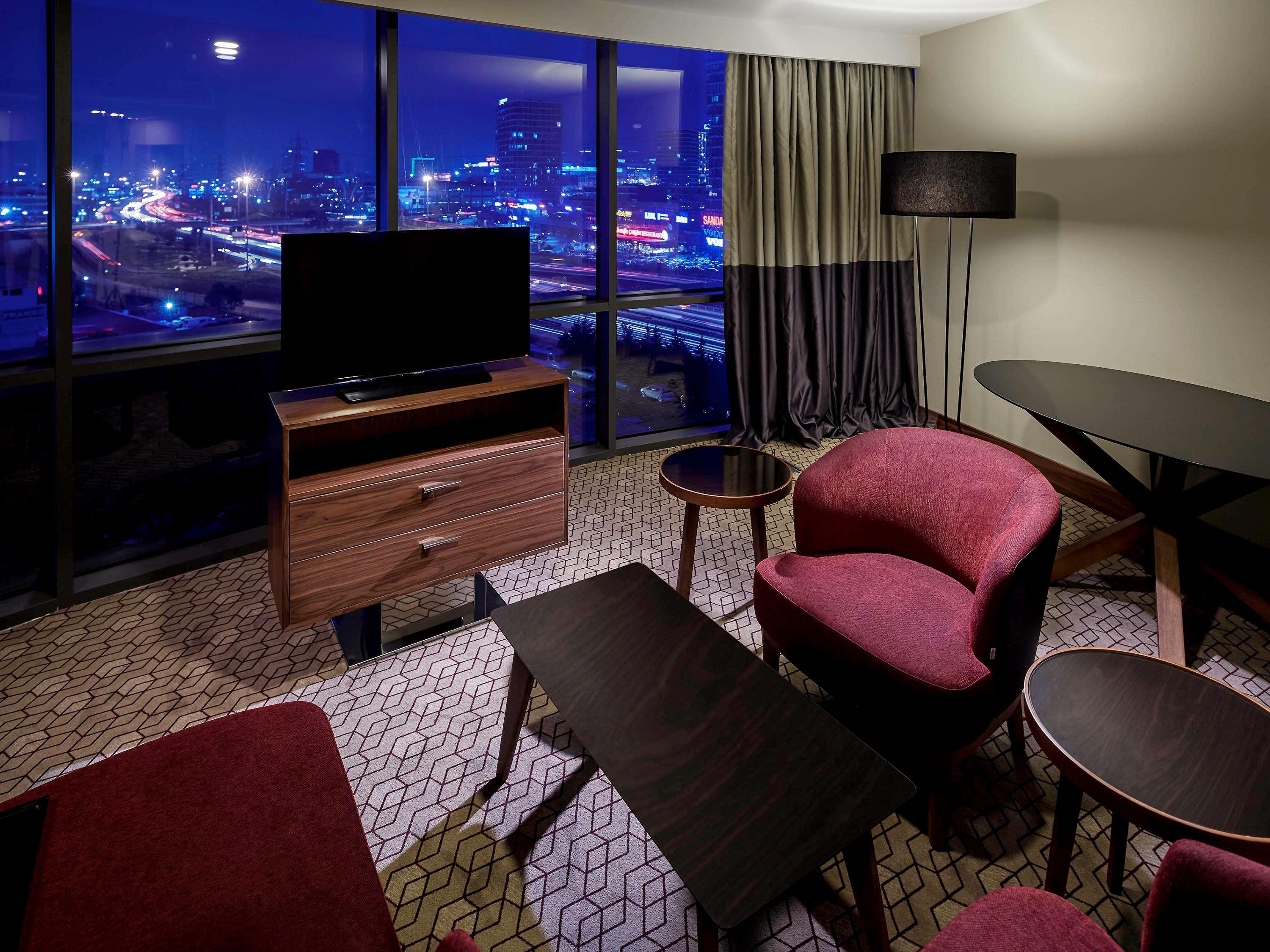 Pullman & Convention Center Hotel 5*