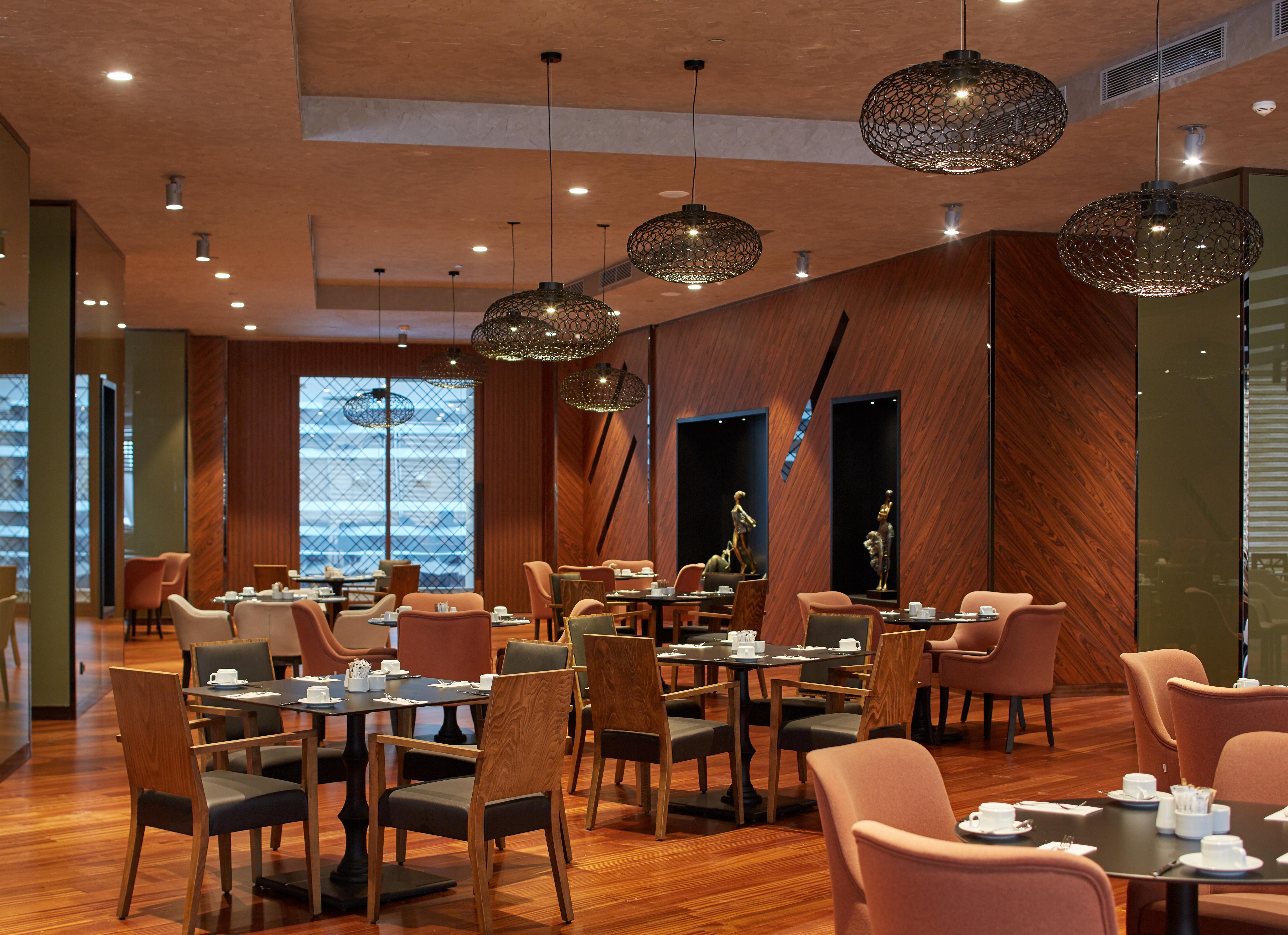 Pullman & Convention Center 5*