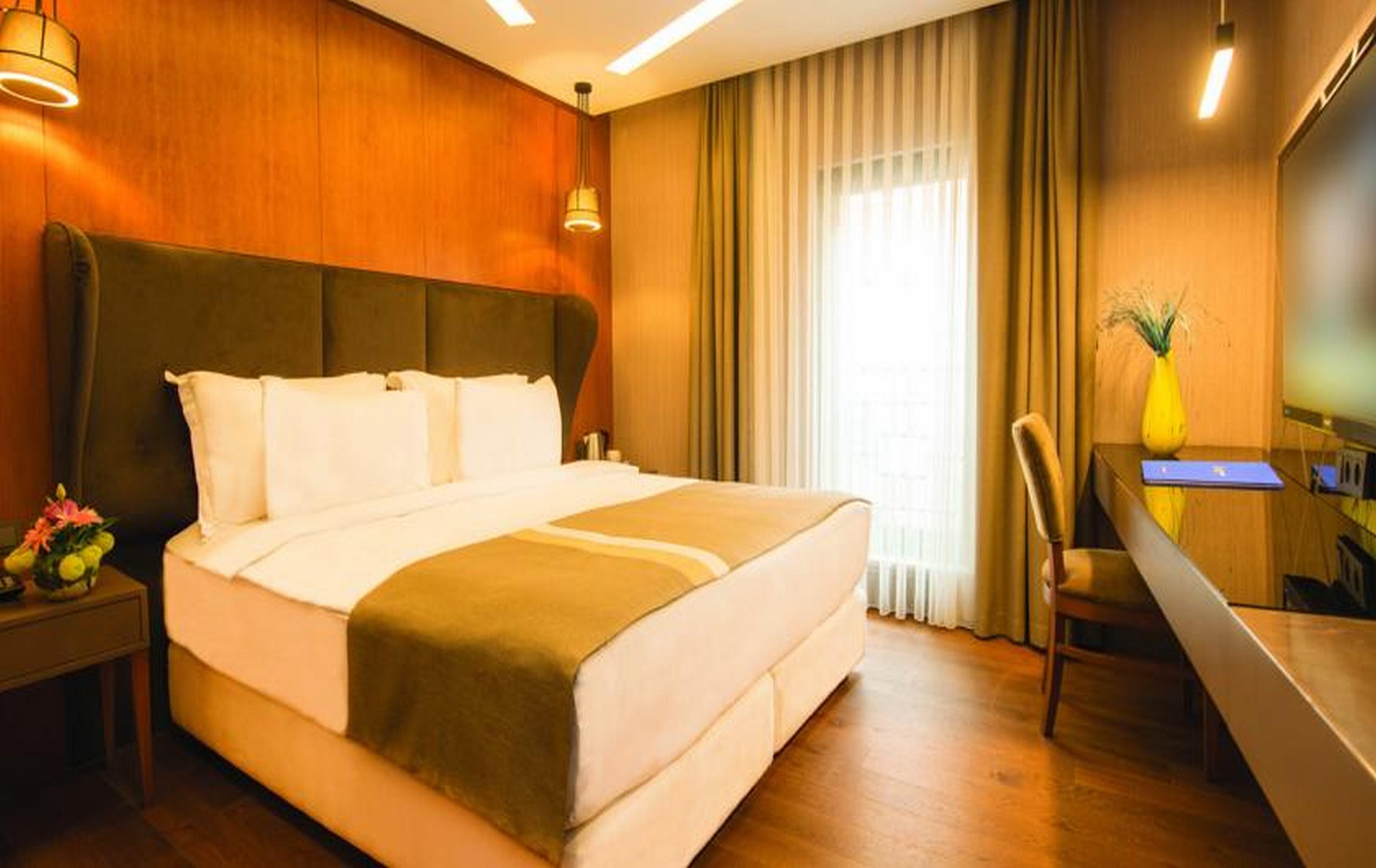 Hotel The Way 4*