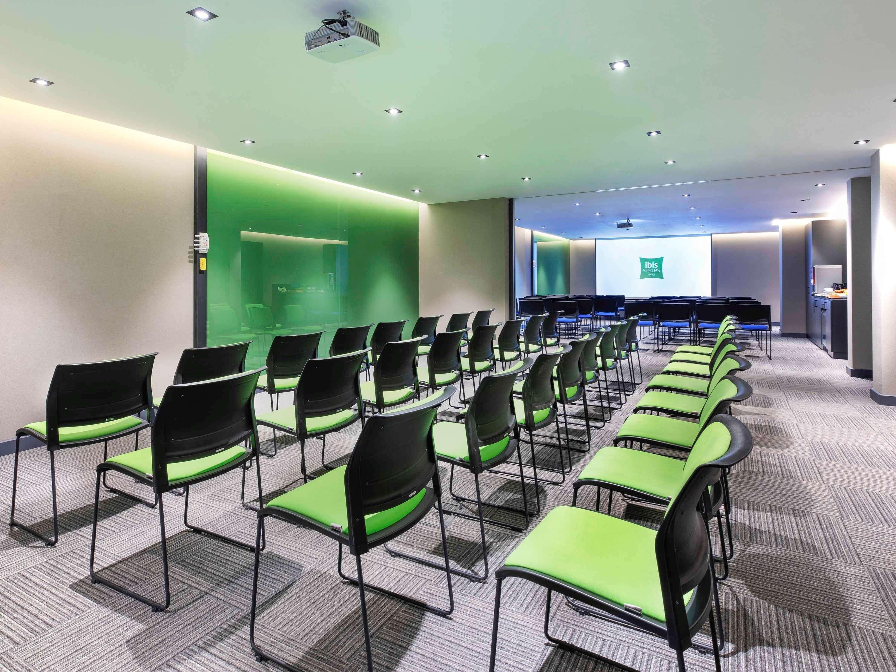 Hotel Ibis Styles Atasehir 4*