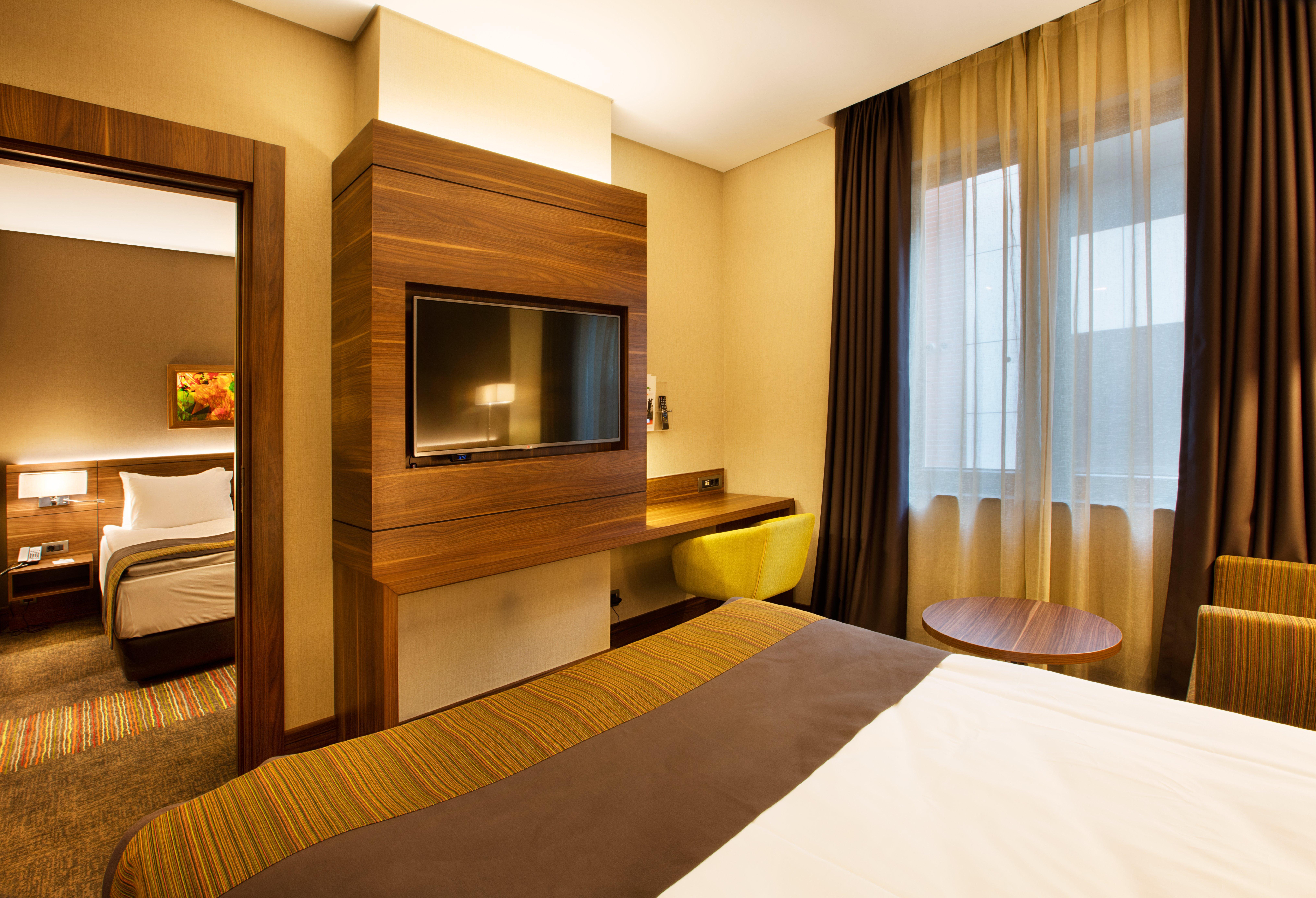 - Kadikoy, An Ihg Otel İstanbul