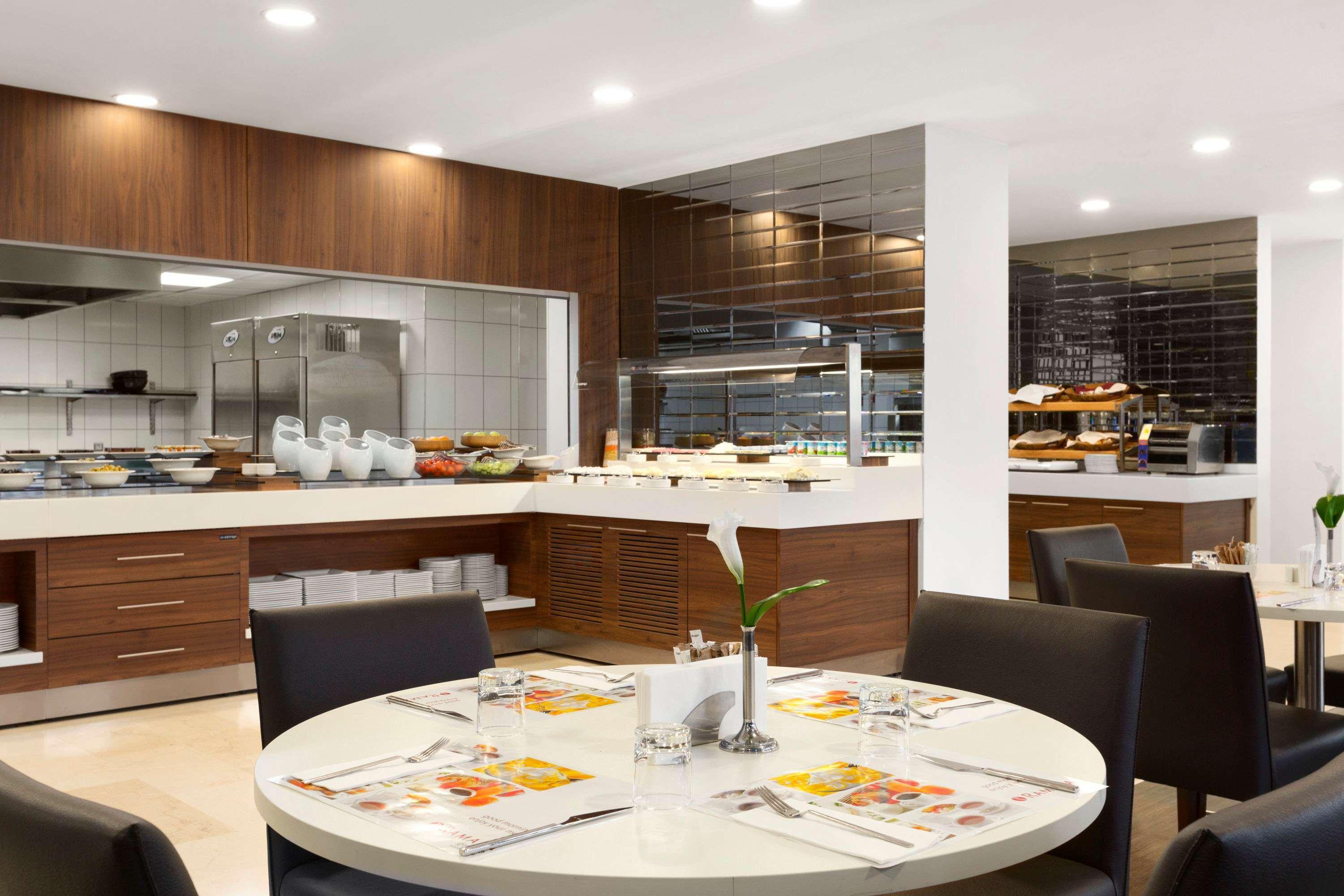 Ramada Encore Kartal 4* İstanbul