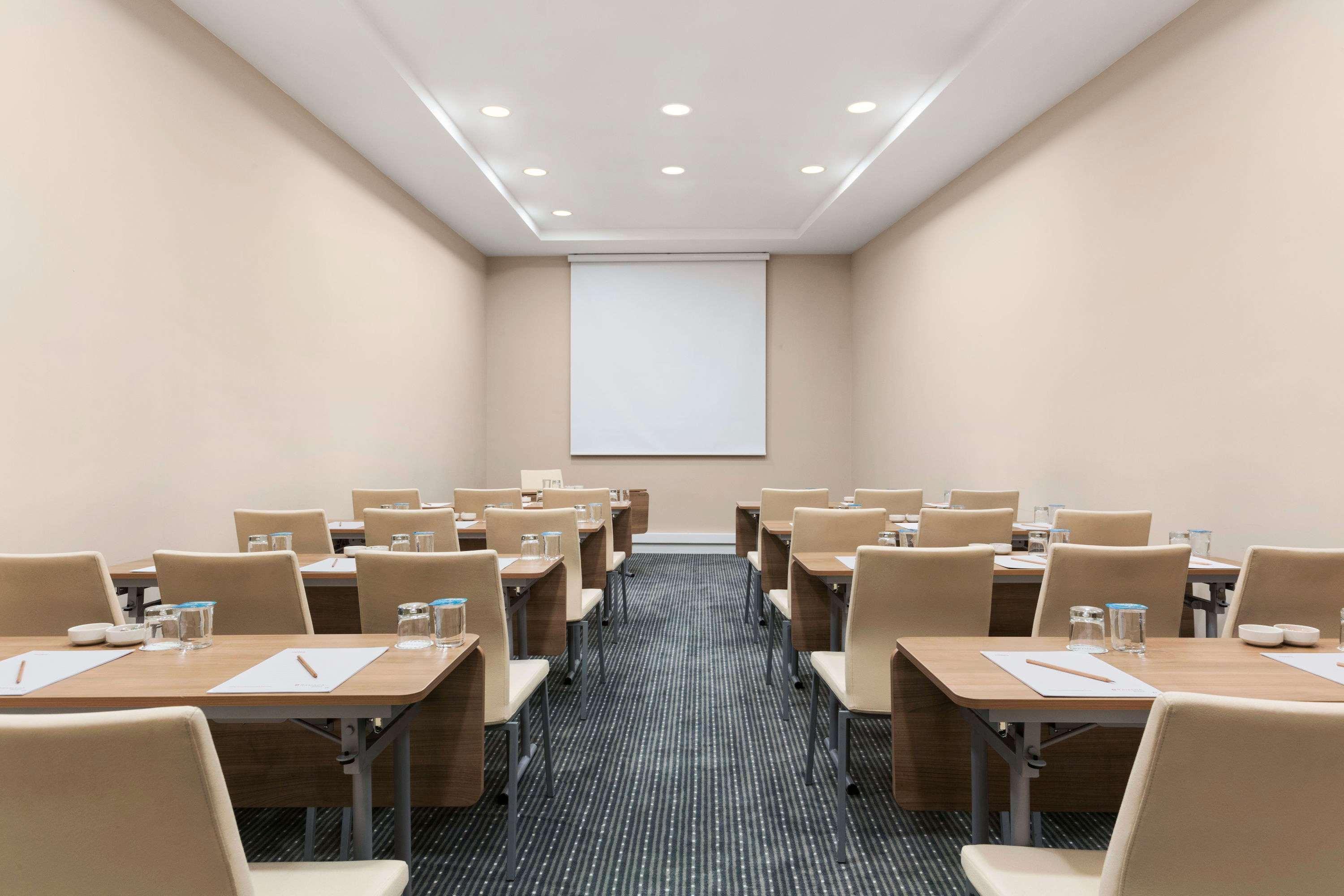 Hotel Ramada Encore Kartal
