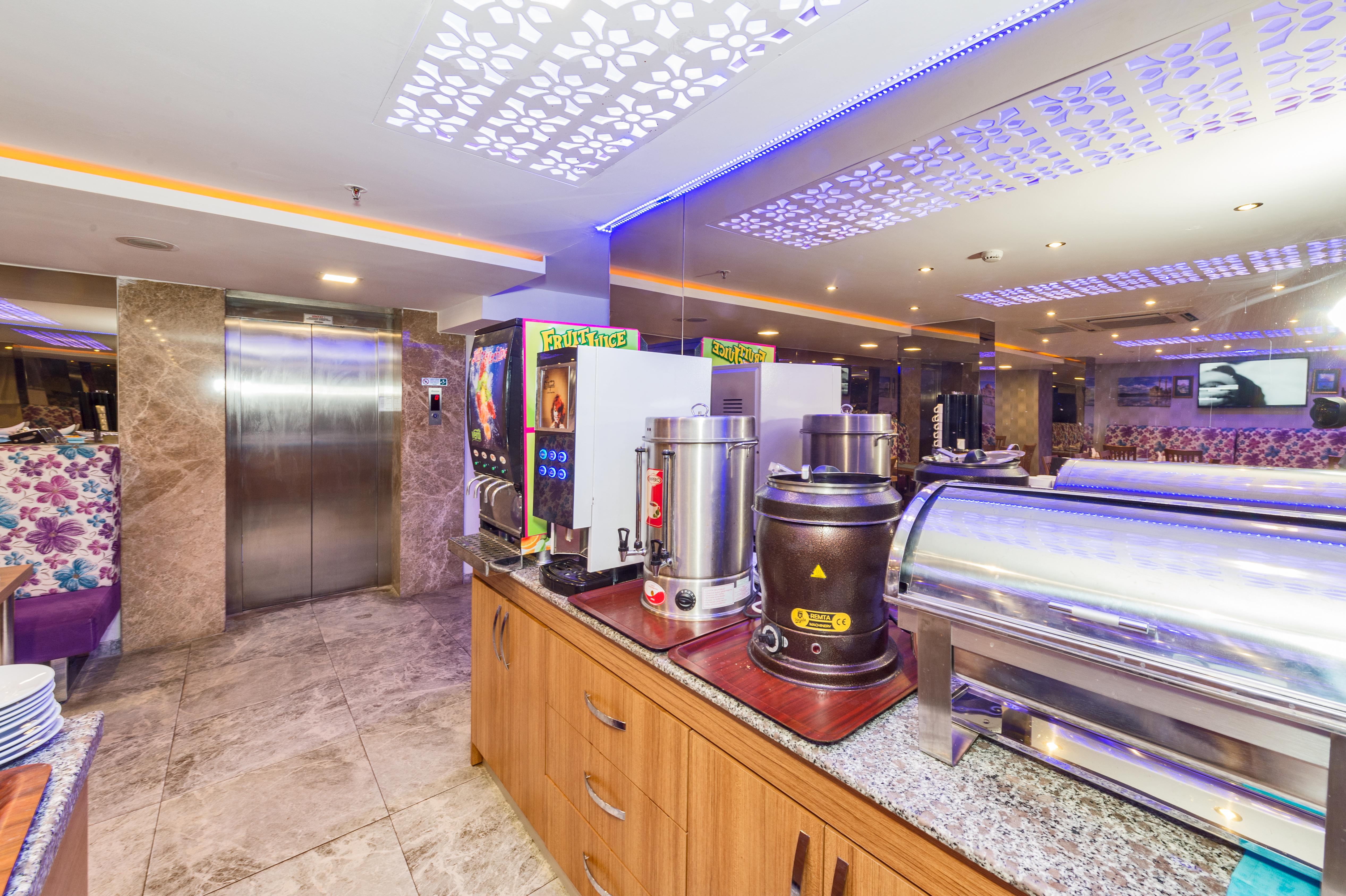 Grand Pamir Hotel