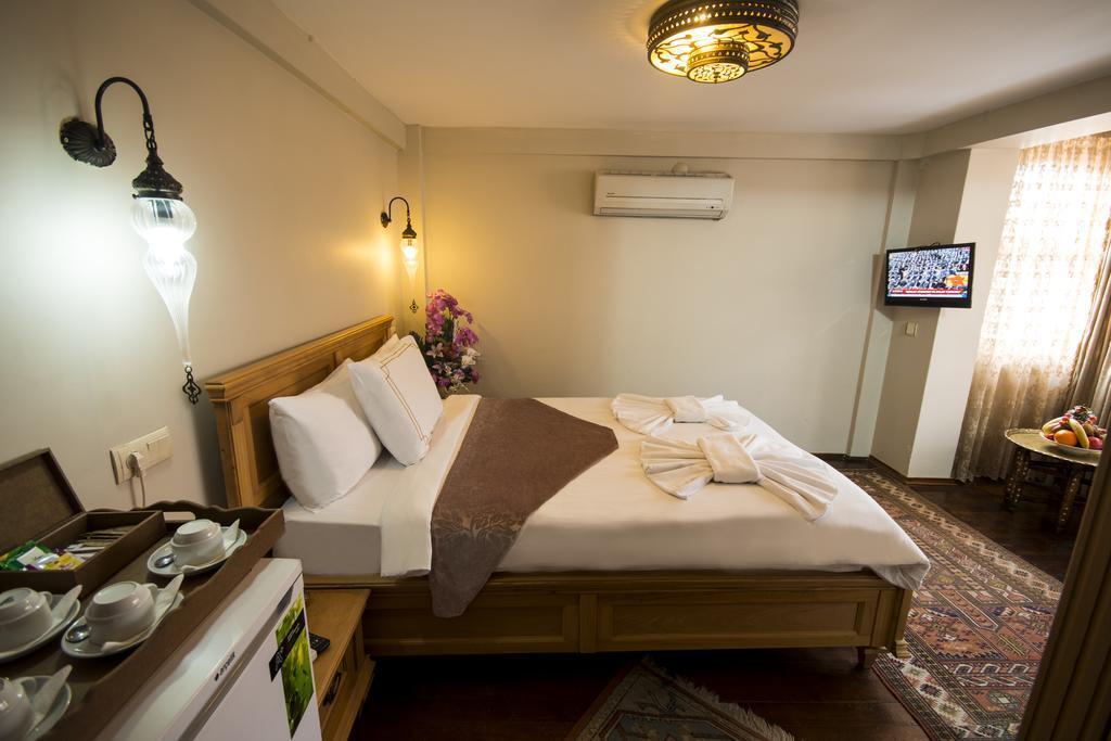 Sultan Corner 2*