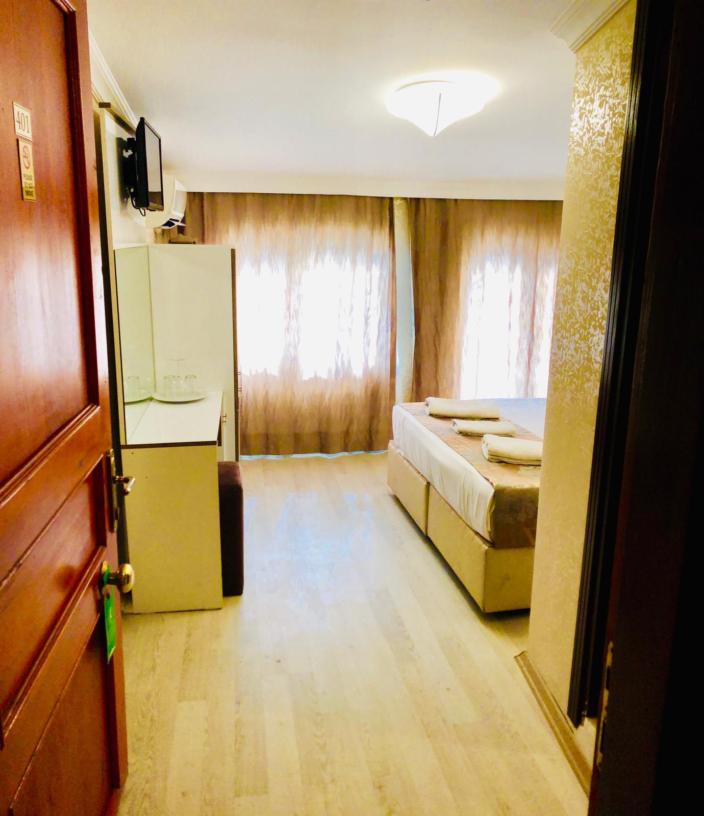 Hotel Theodian 3*