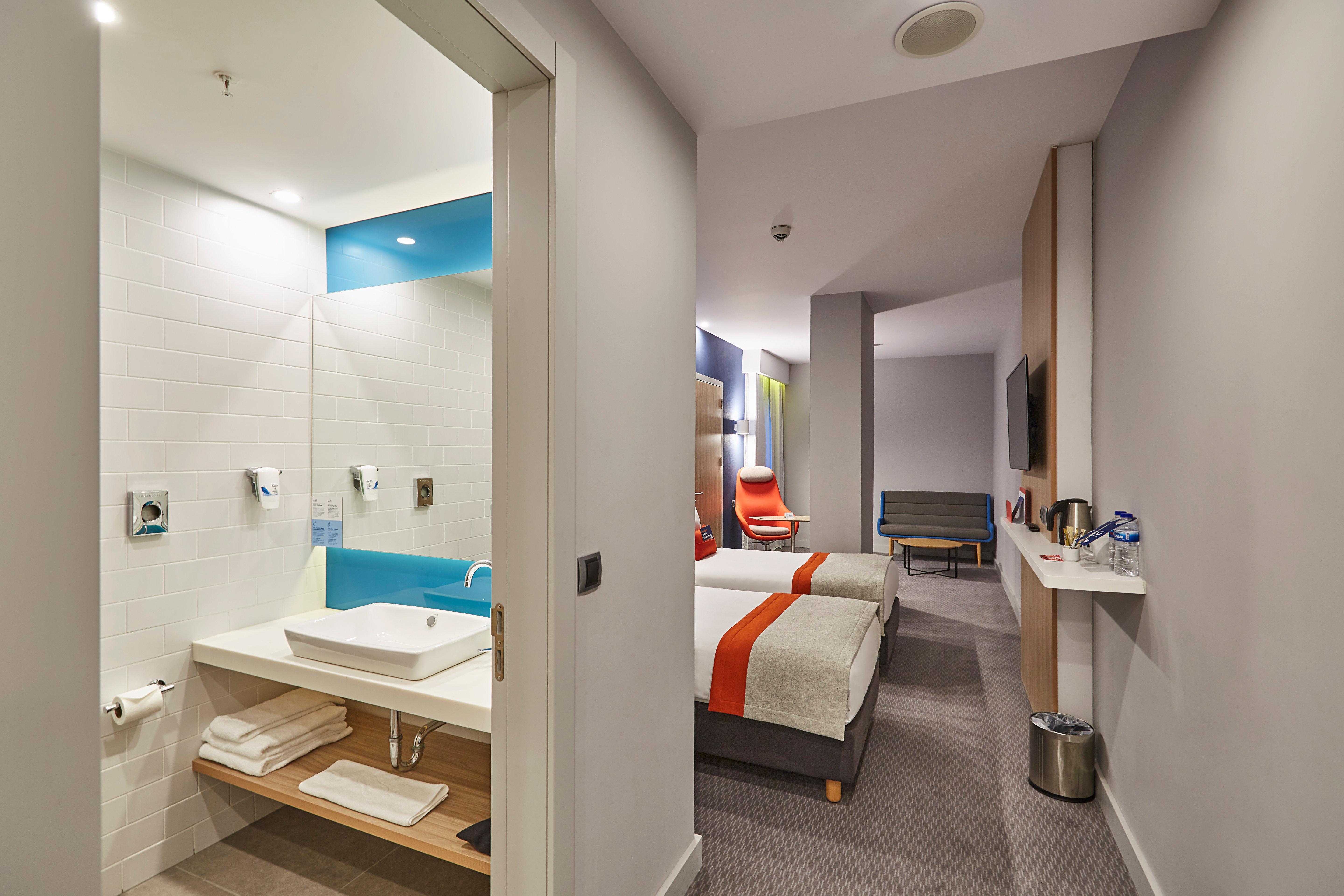 Hotel Express - - Atakoy Metro By Ihg Istanbul