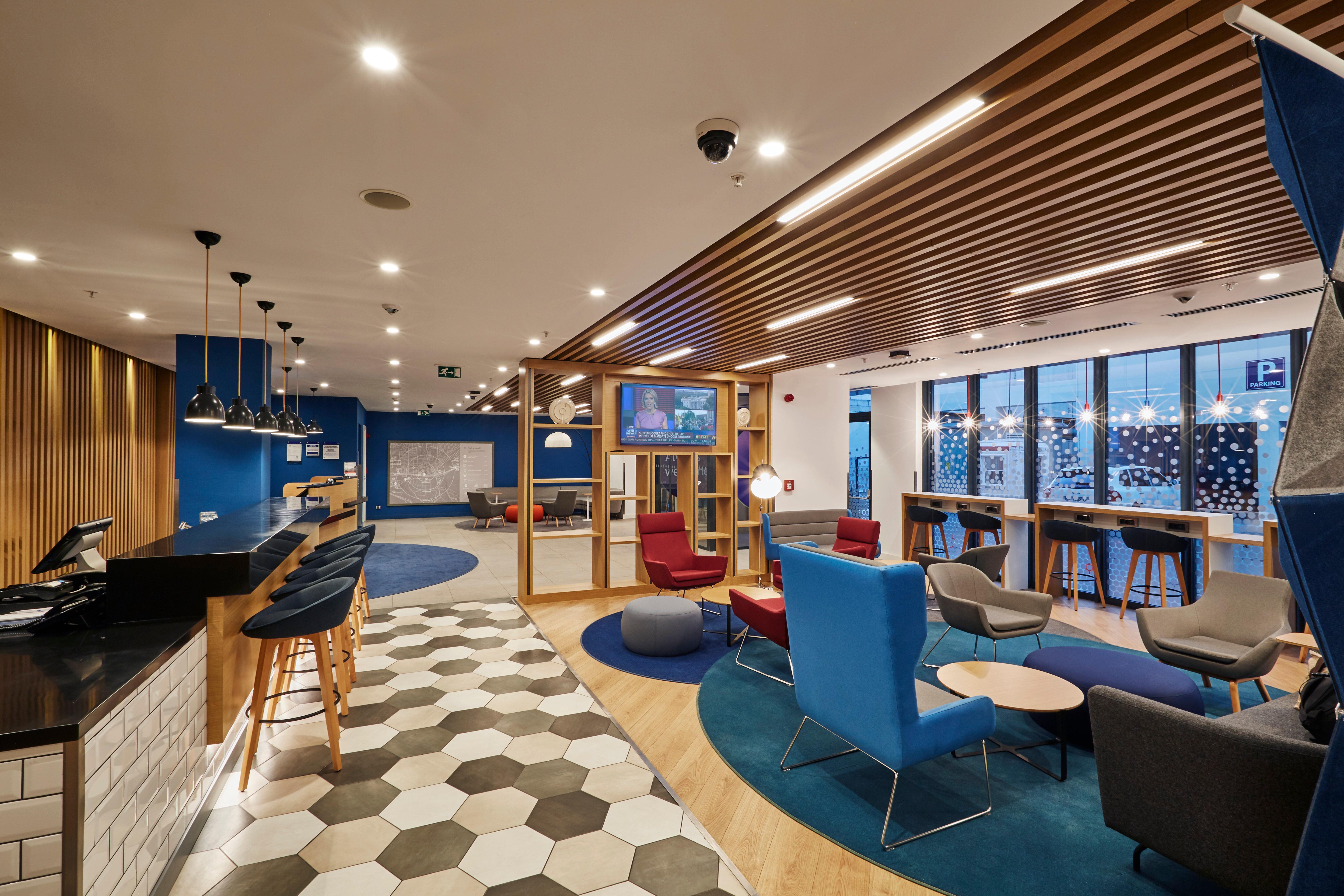 Hotel Express - - Atakoy Metro By Ihg