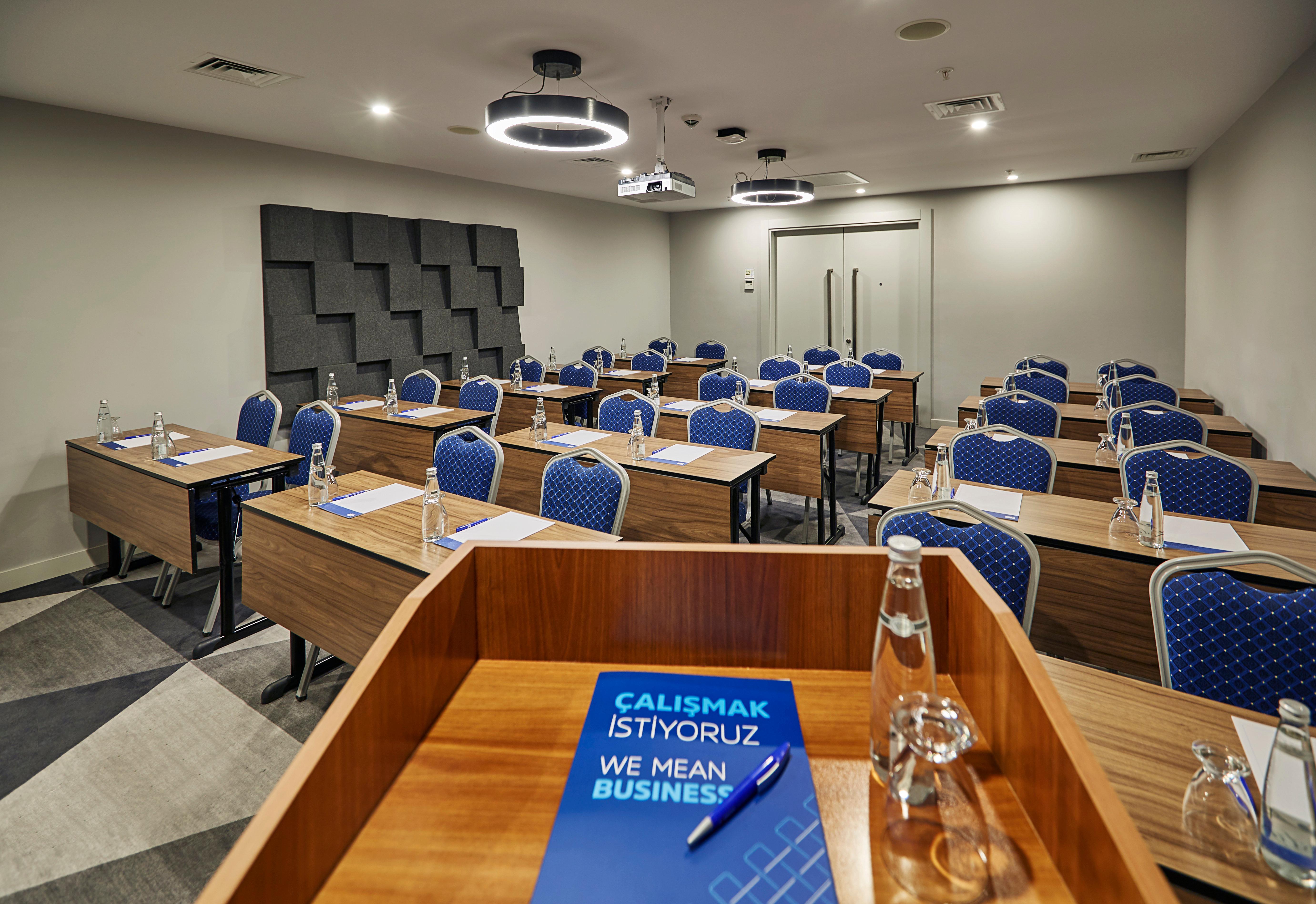 Hotel Express - - Atakoy Metro By Ihg 3*