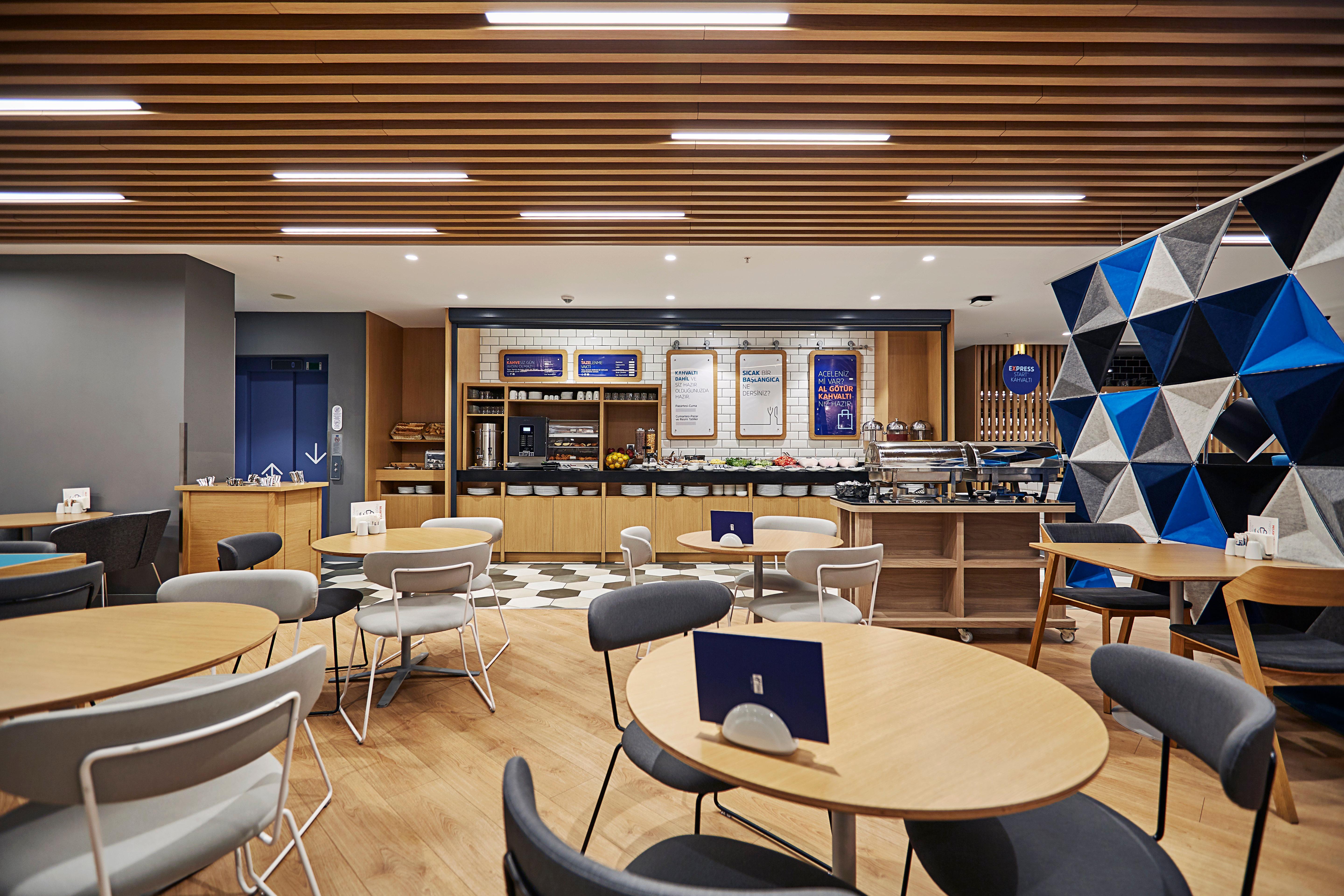 Hotel Express - - Atakoy Metro By Ihg 3*