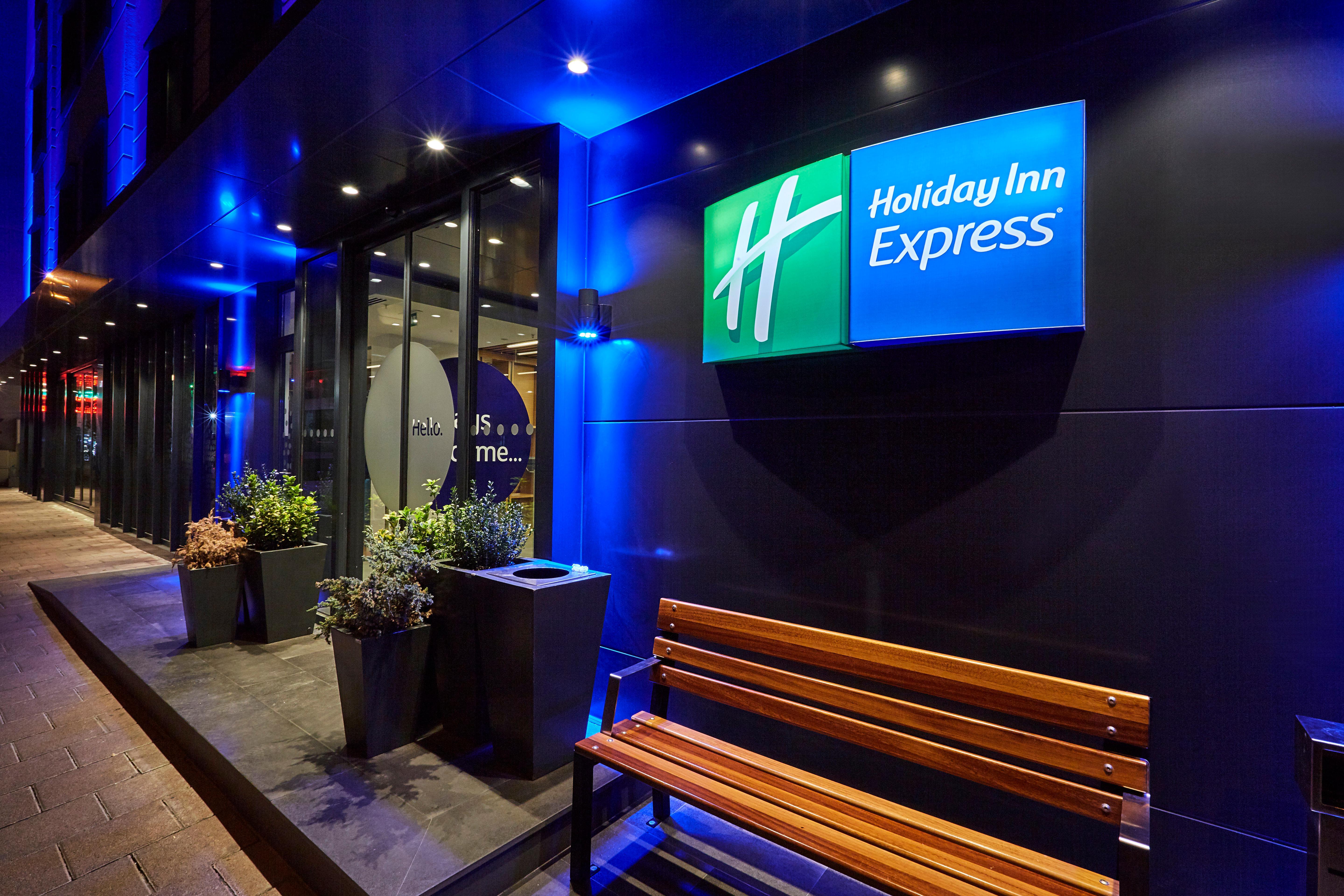 Express - - Atakoy Metro By Ihg Hotel Istanbul