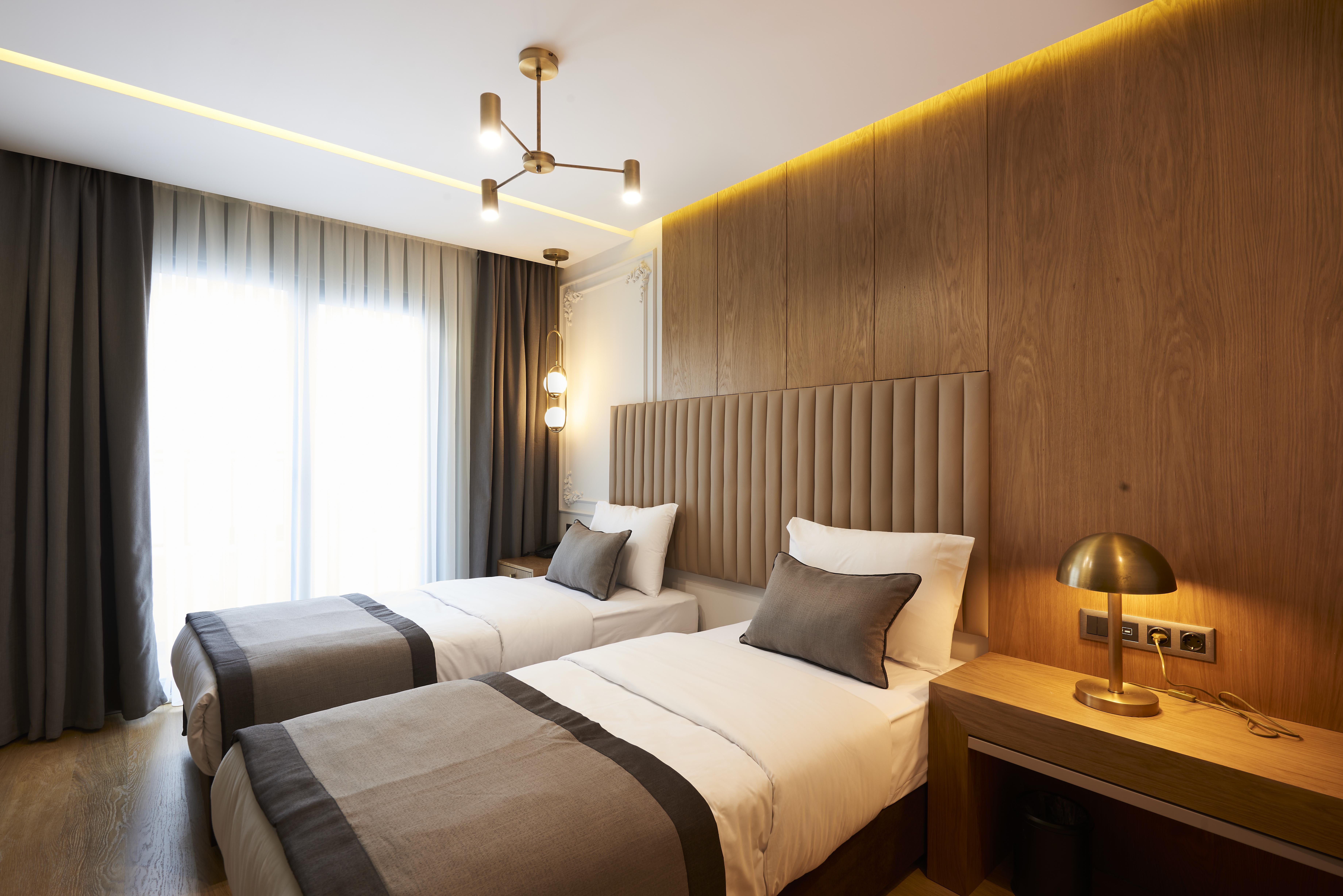Dundar & Hotel