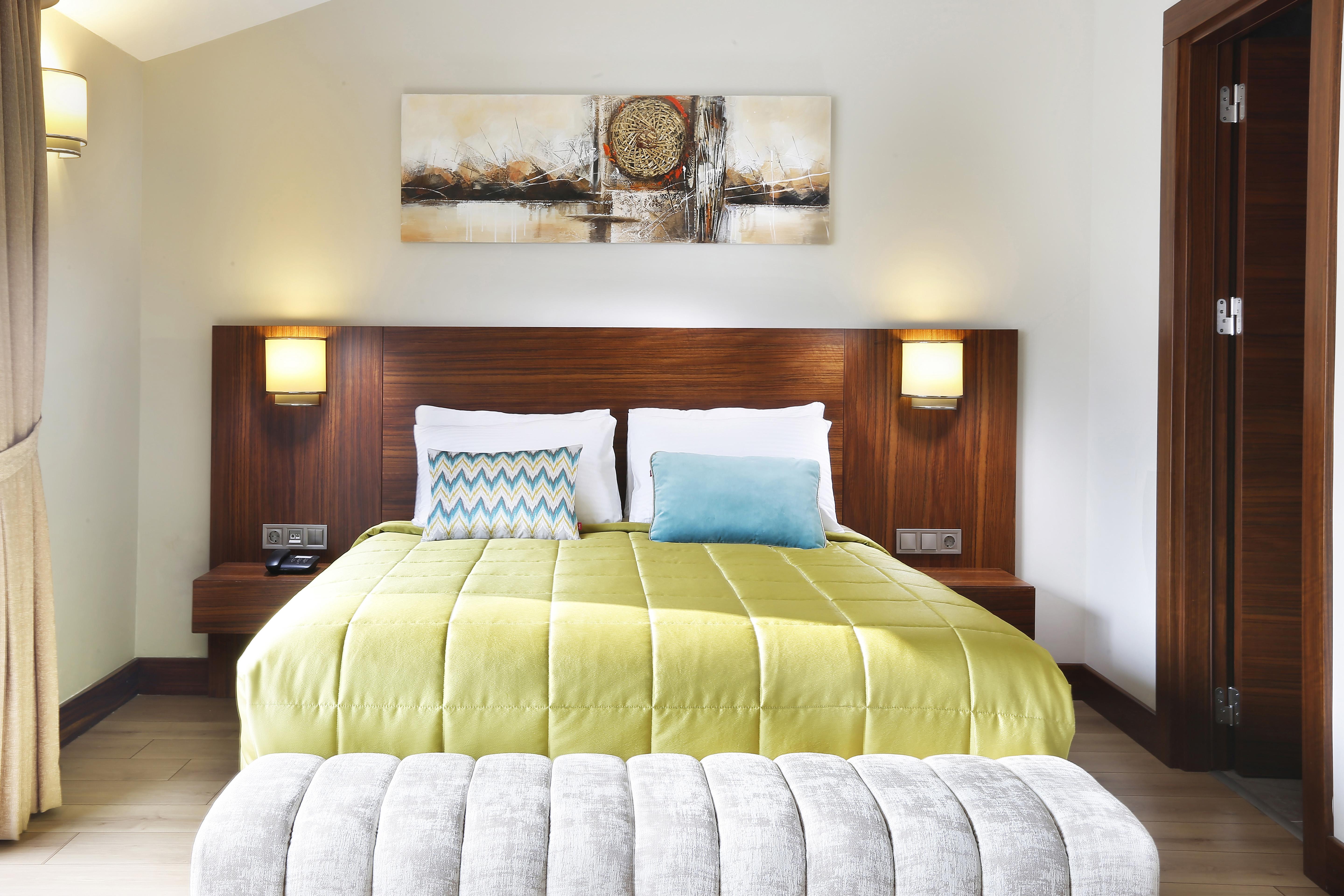 The White Orient 4*