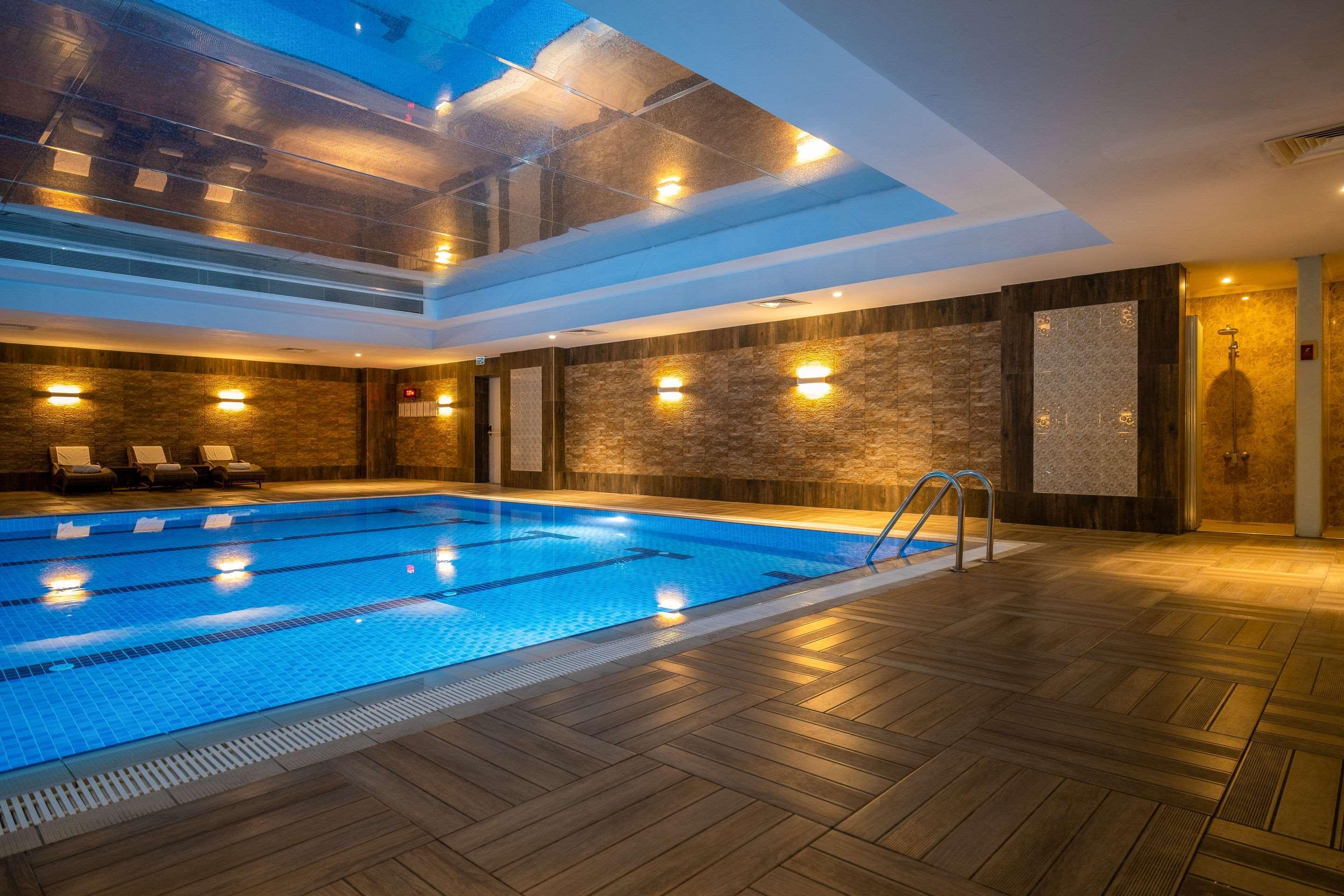 Clarion Mahmutbey Hotel 5*