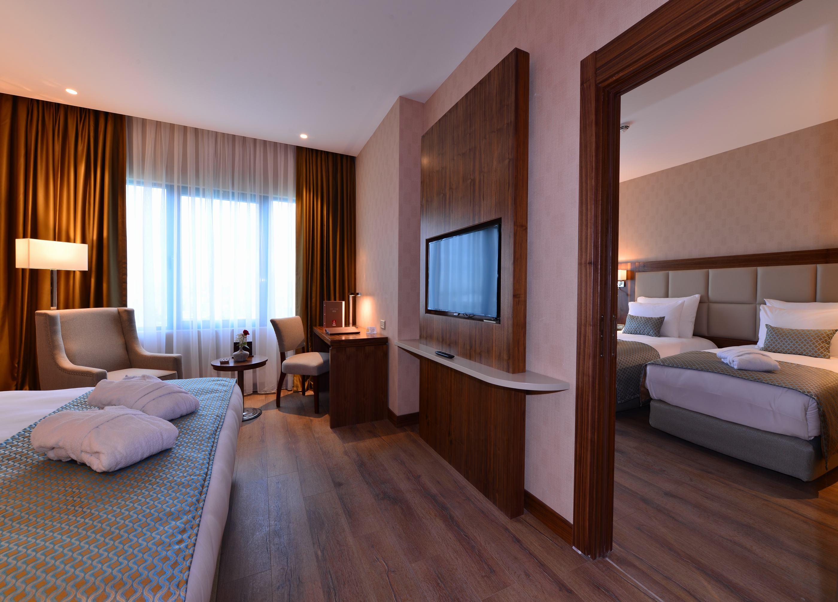 Hotel Clarion Mahmutbey 5*