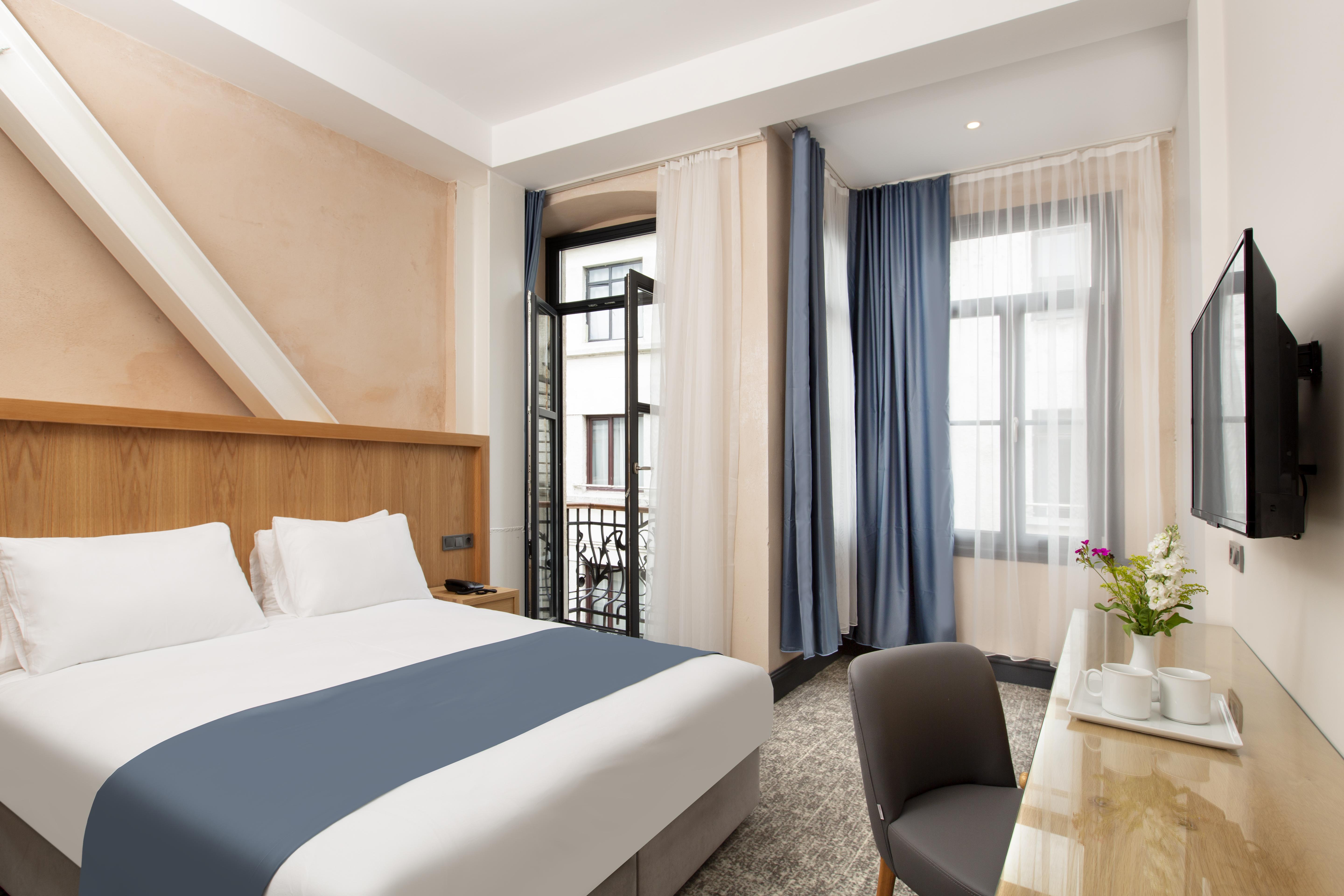 Premist Taksim Hotel 4*