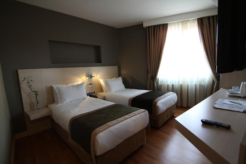 Troya 3*