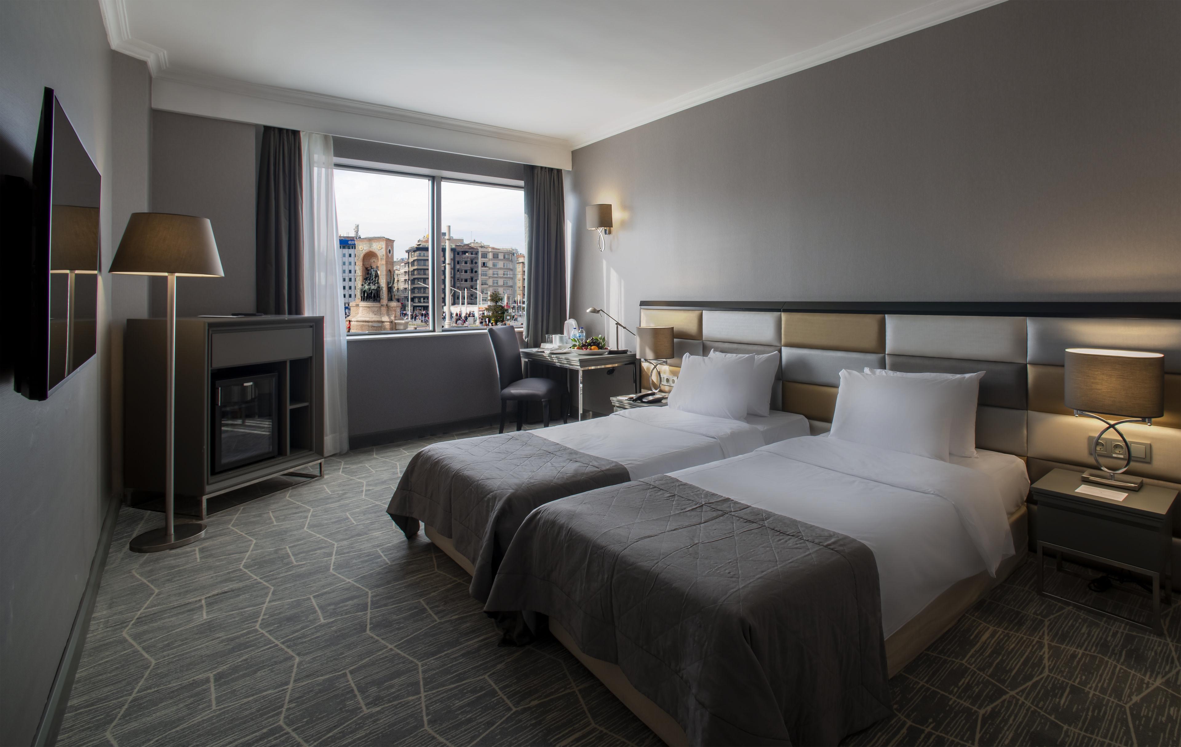 Taksim Square Hotel 4*