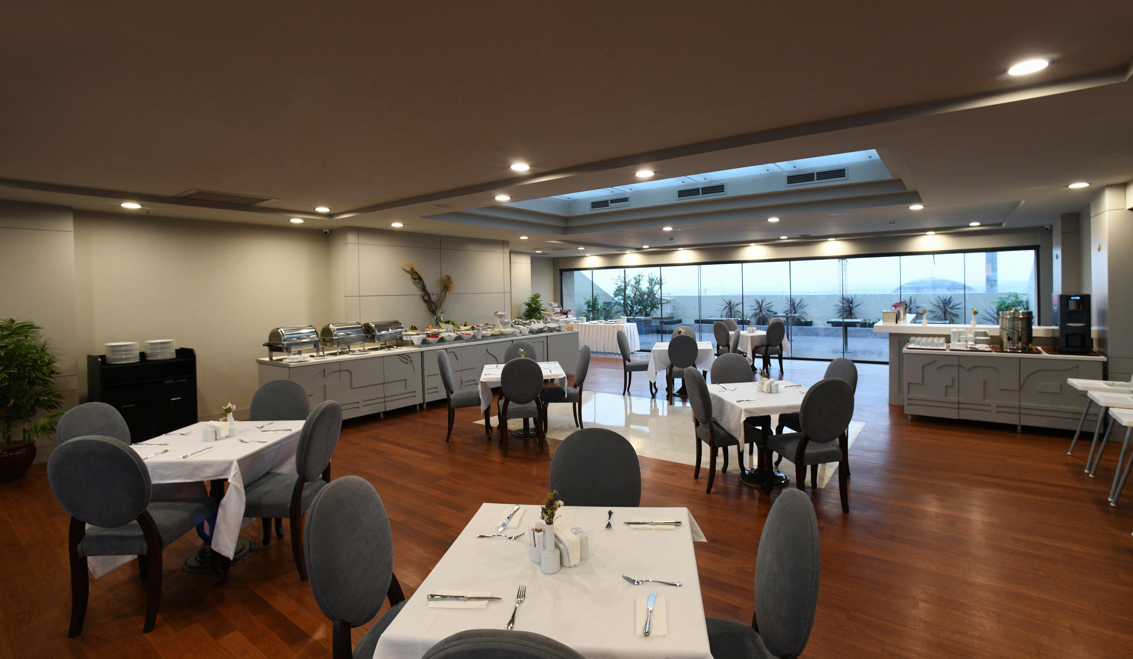 Taksim Square Hotel 4*