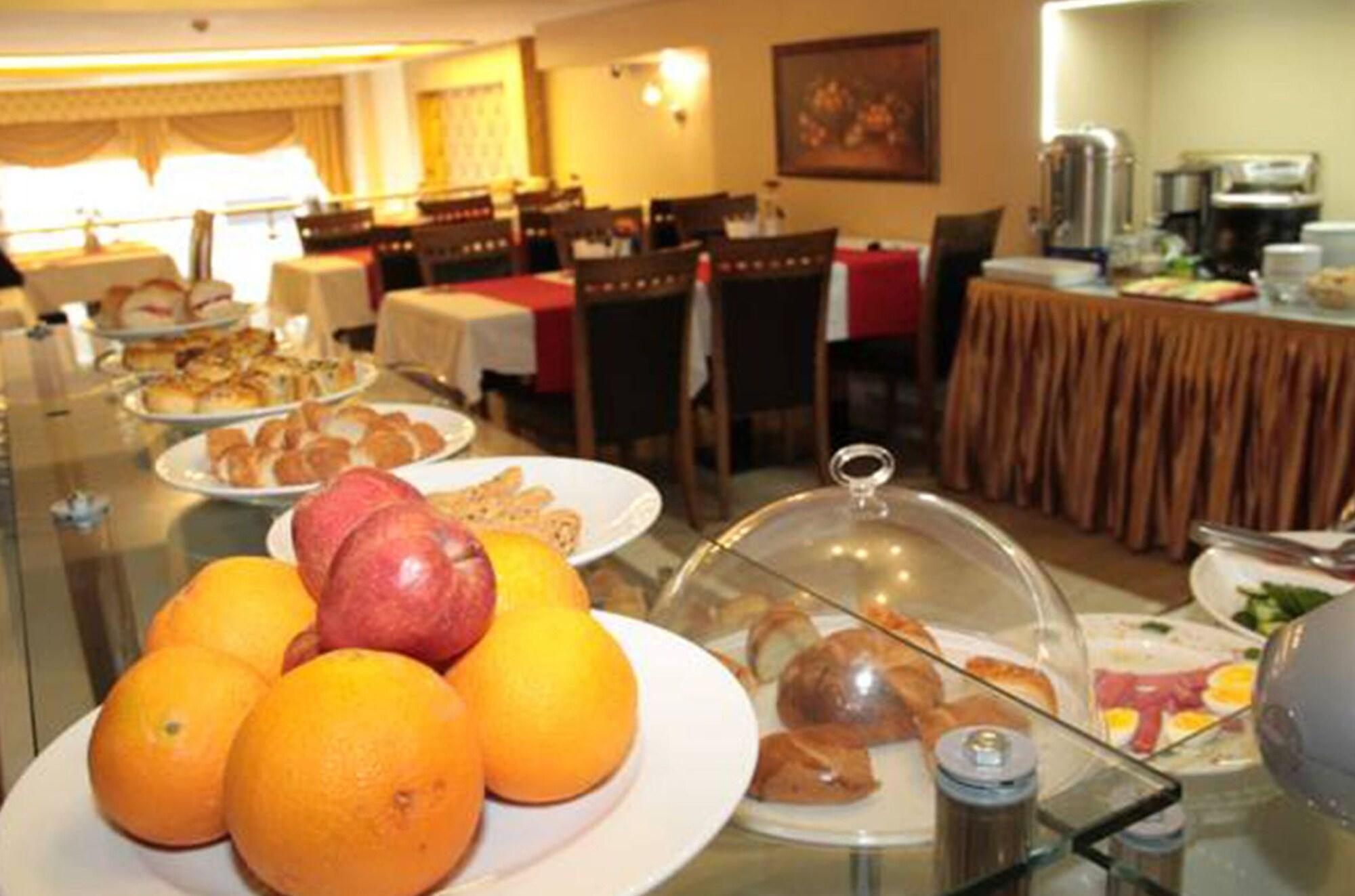 Bc Burhan Cacan & & Cafe 3* Istanbul
