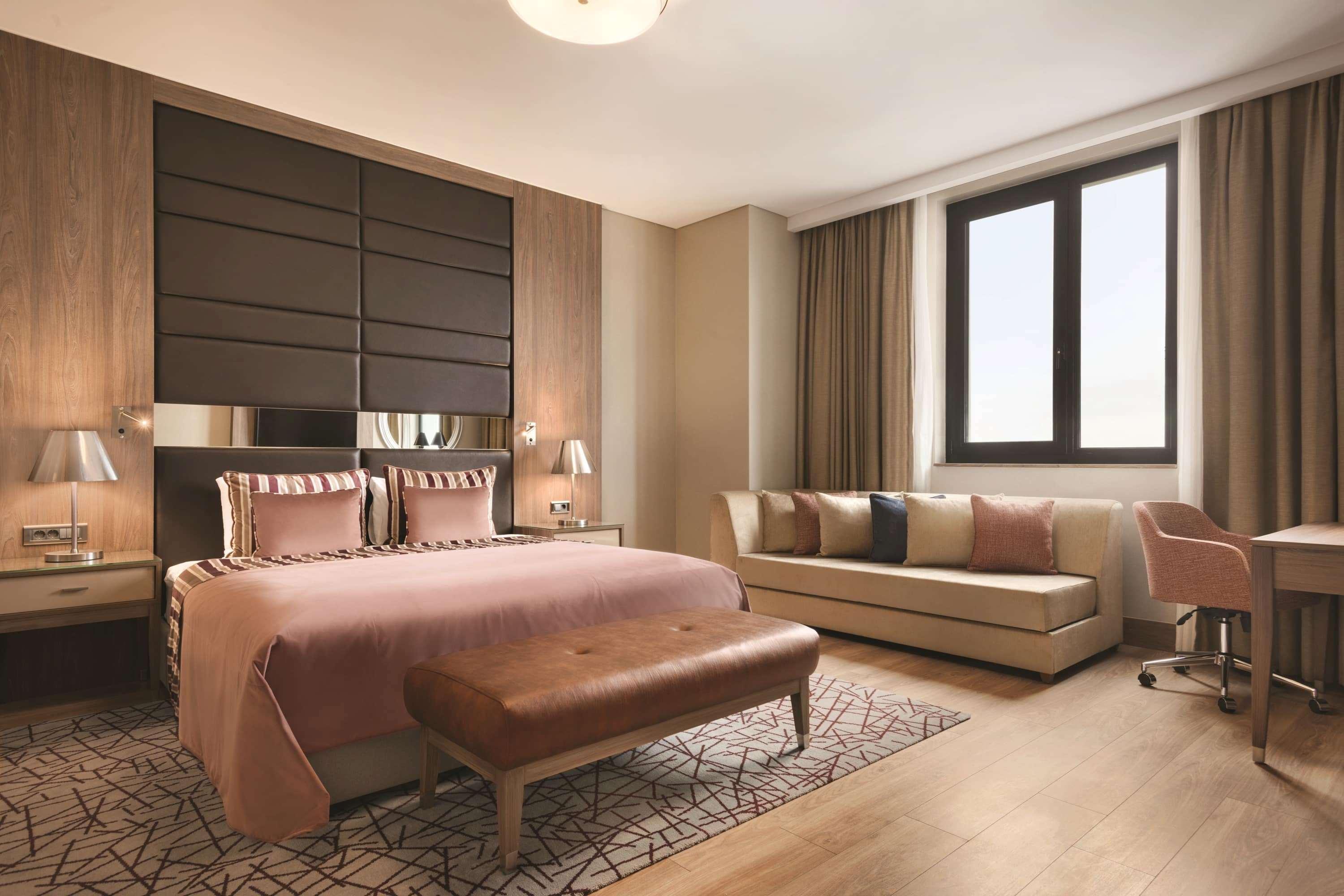 Tryp By Wyndham Basin Ekspres Hotel 5*