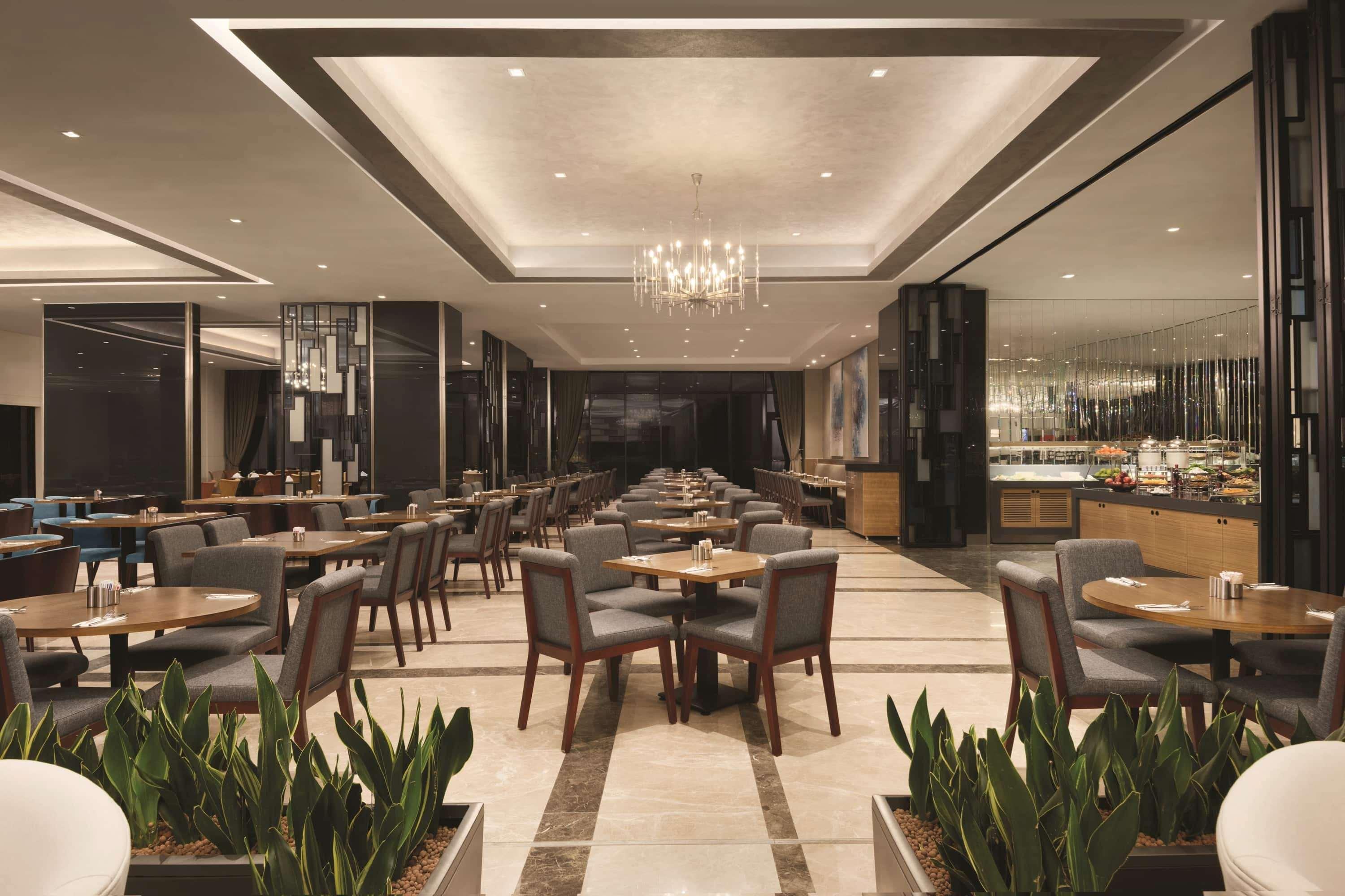 Hotel Tryp By Wyndham Basin Ekspres 5*