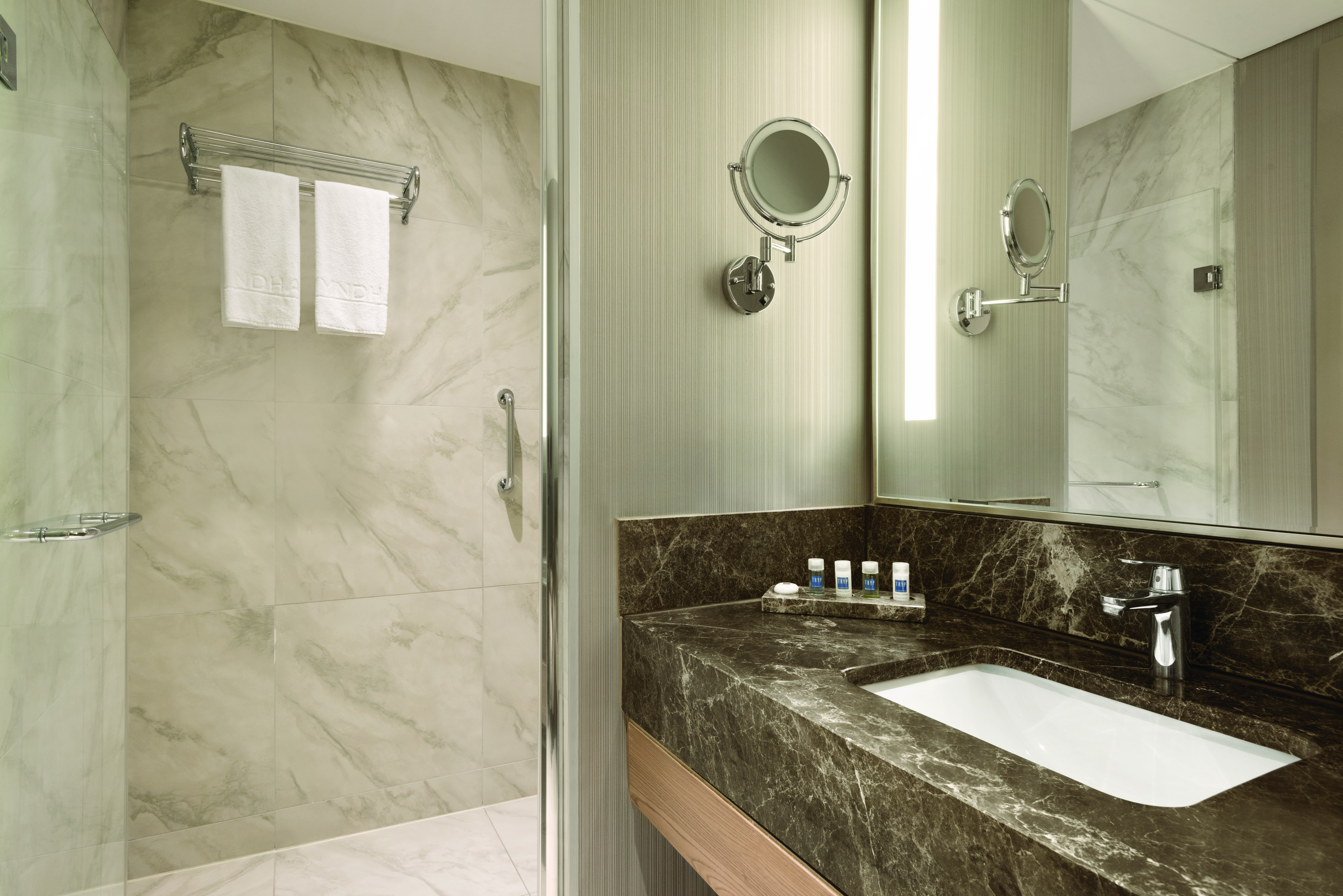 Tryp By Wyndham Basin Ekspres
