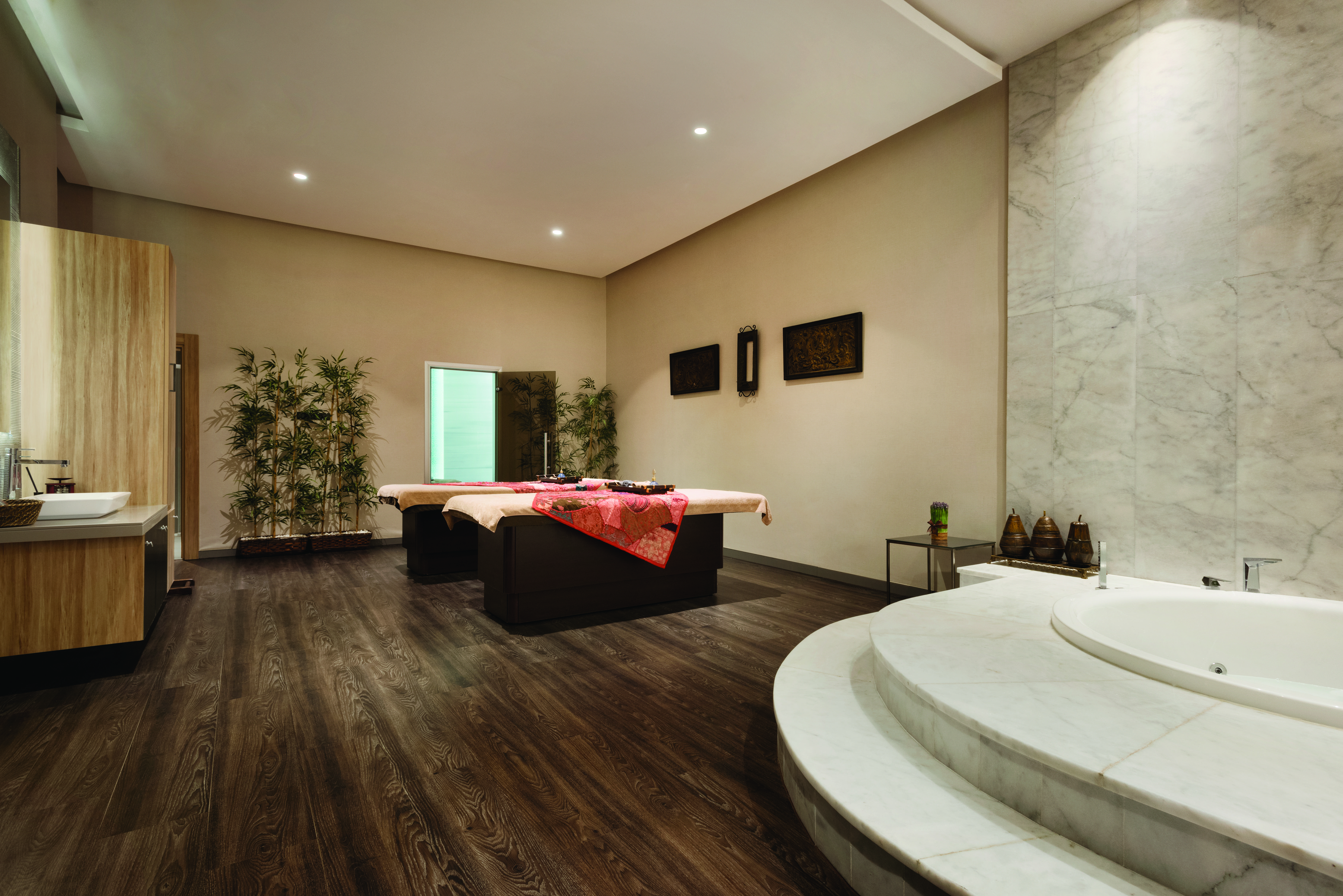Tryp By Wyndham Basin Ekspres Hotel 5*