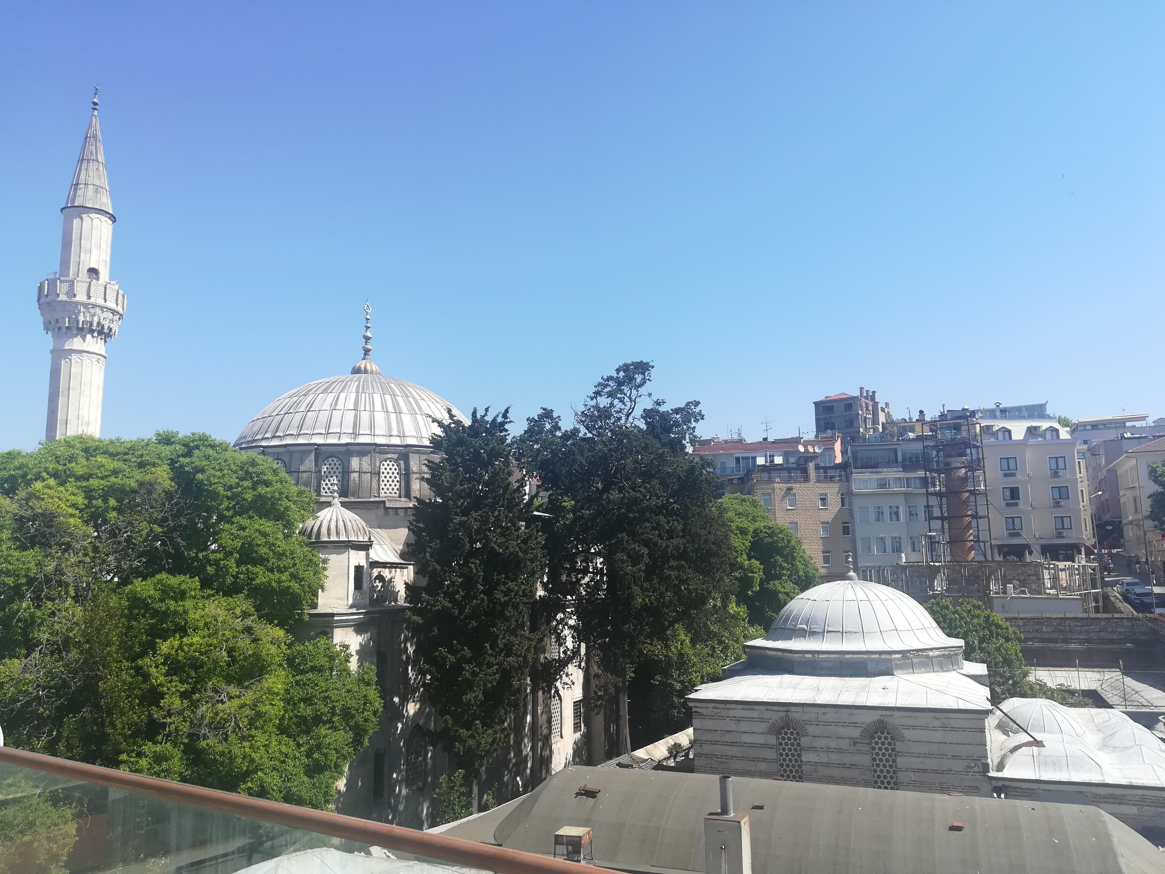 Miss Royal & İstanbul