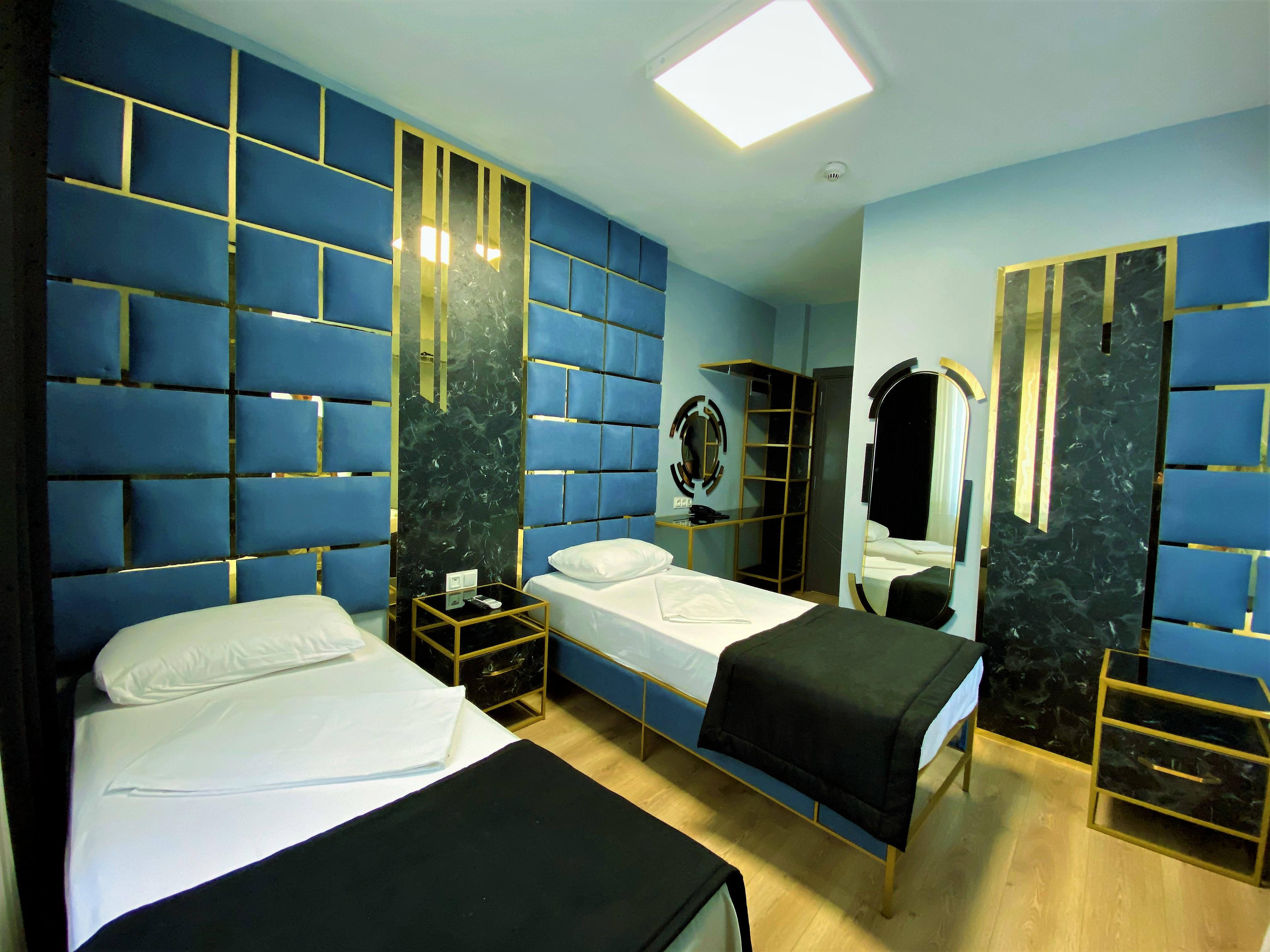 Orange Airport Hotel 3*