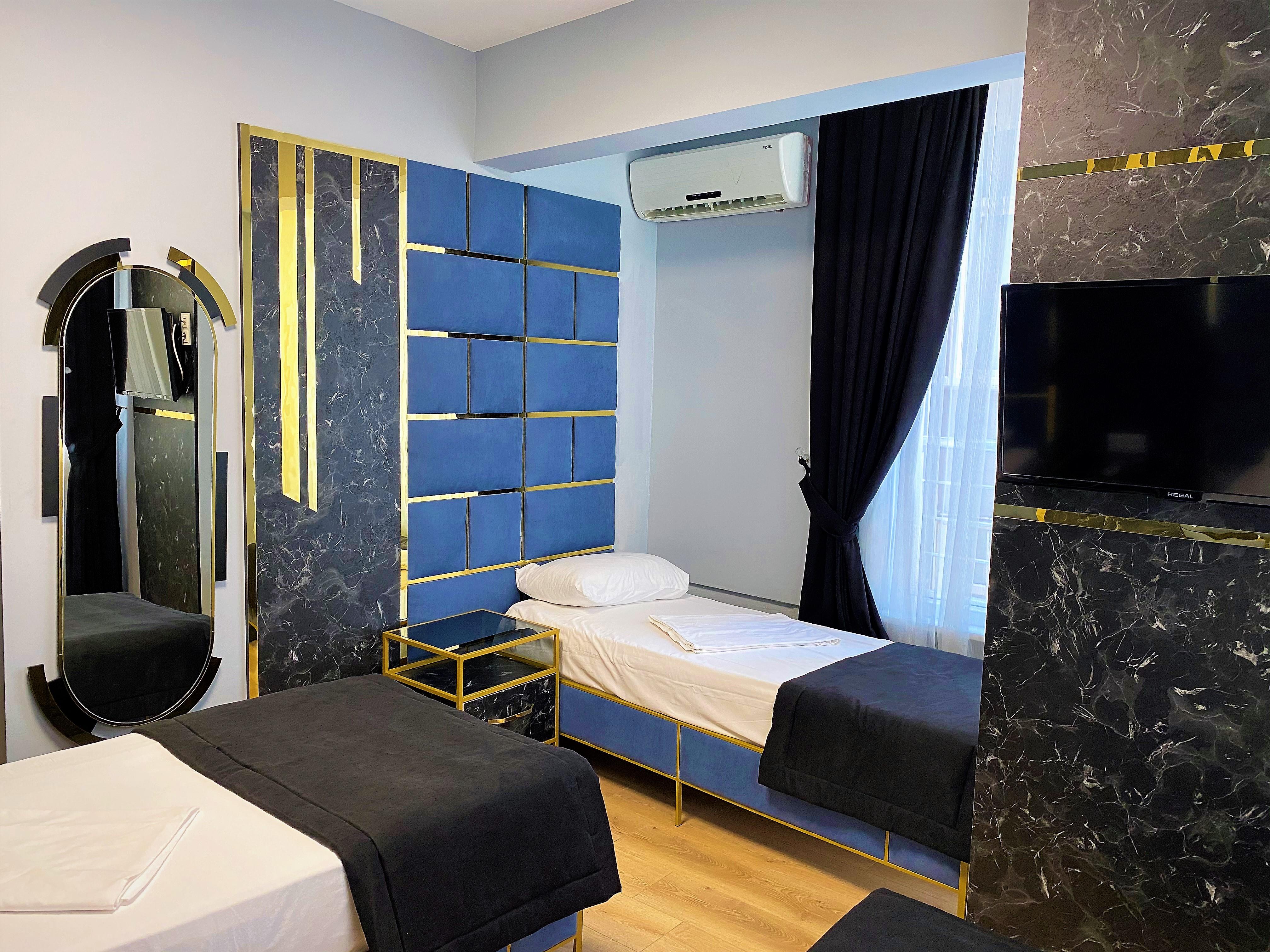Orange Airport Hotel 3*