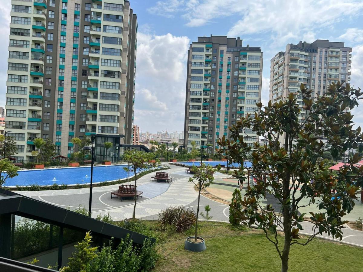 Apartment Family Luxury 3 Bedroom 1 Saloon *