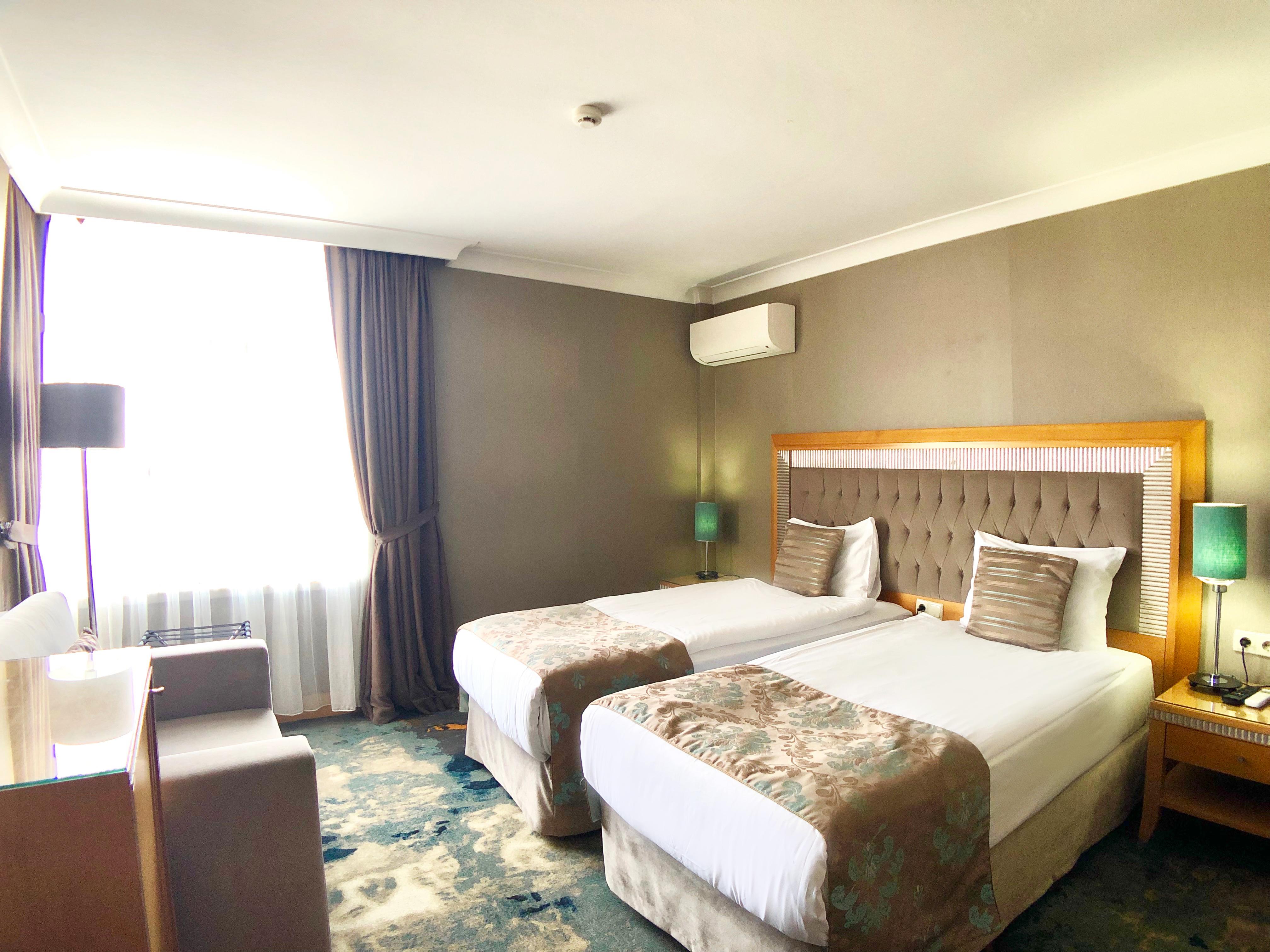 Hotel Zurich 3*