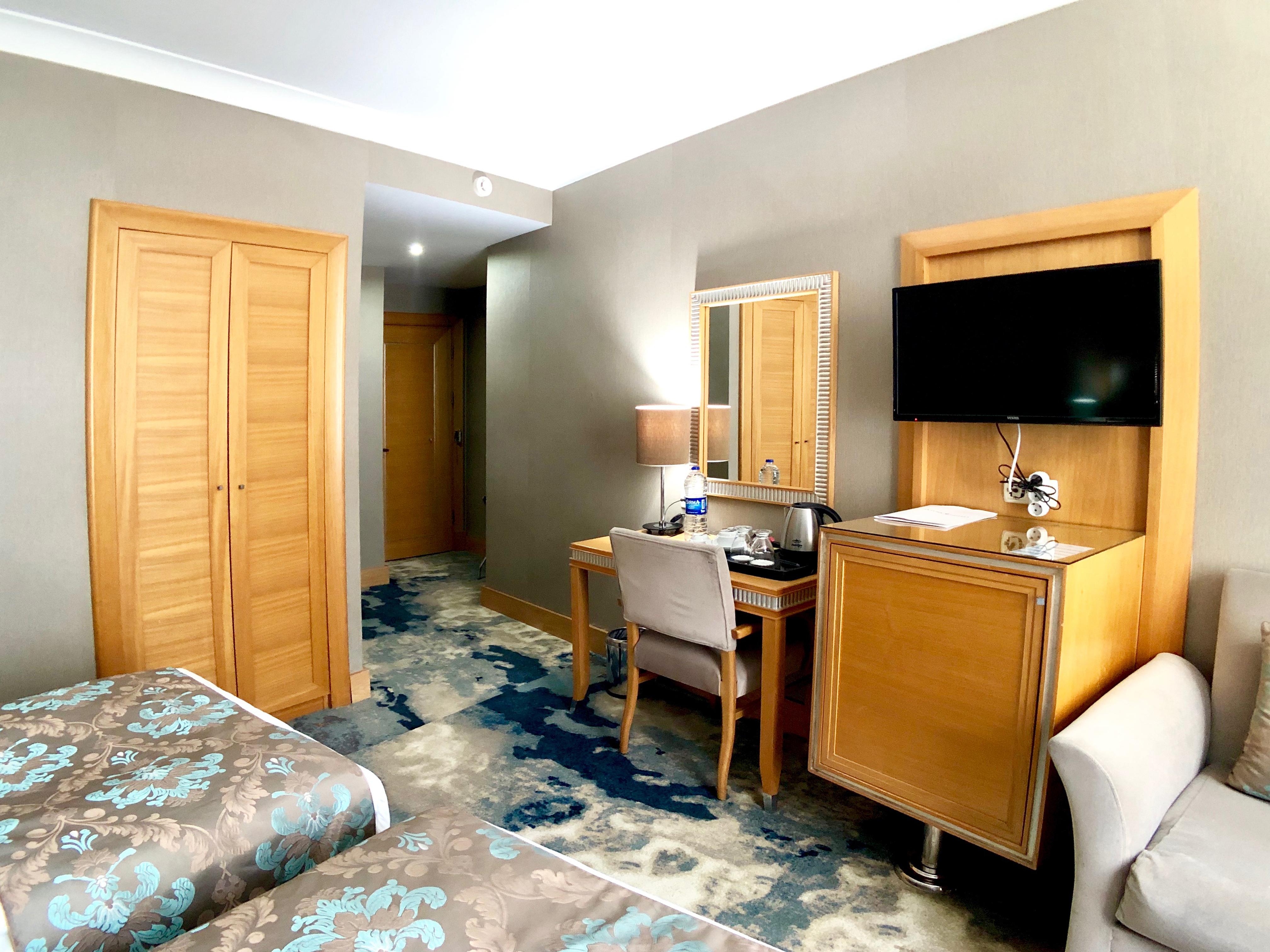 Zurich Hotel 3*