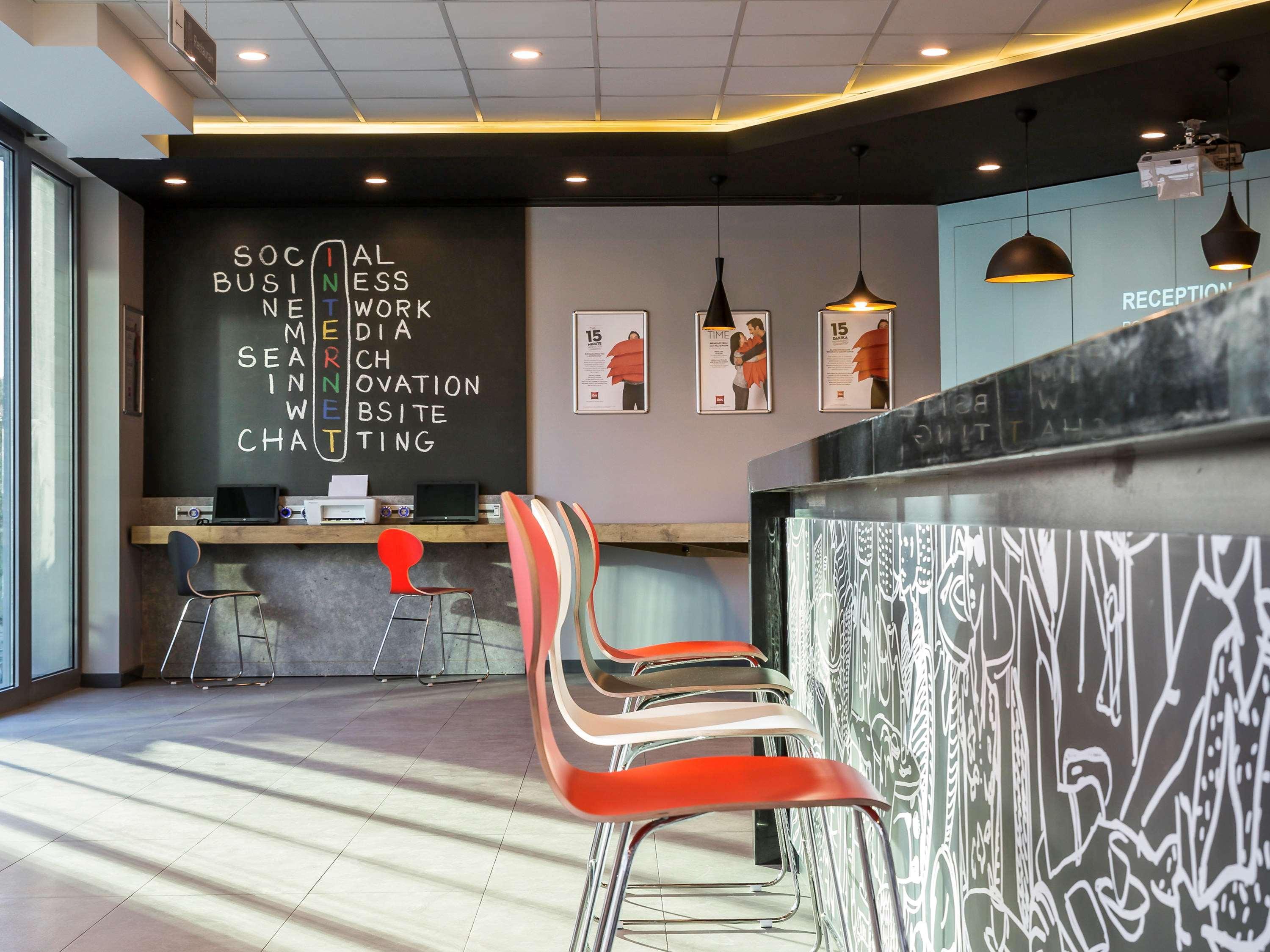 Hotel Ibis West