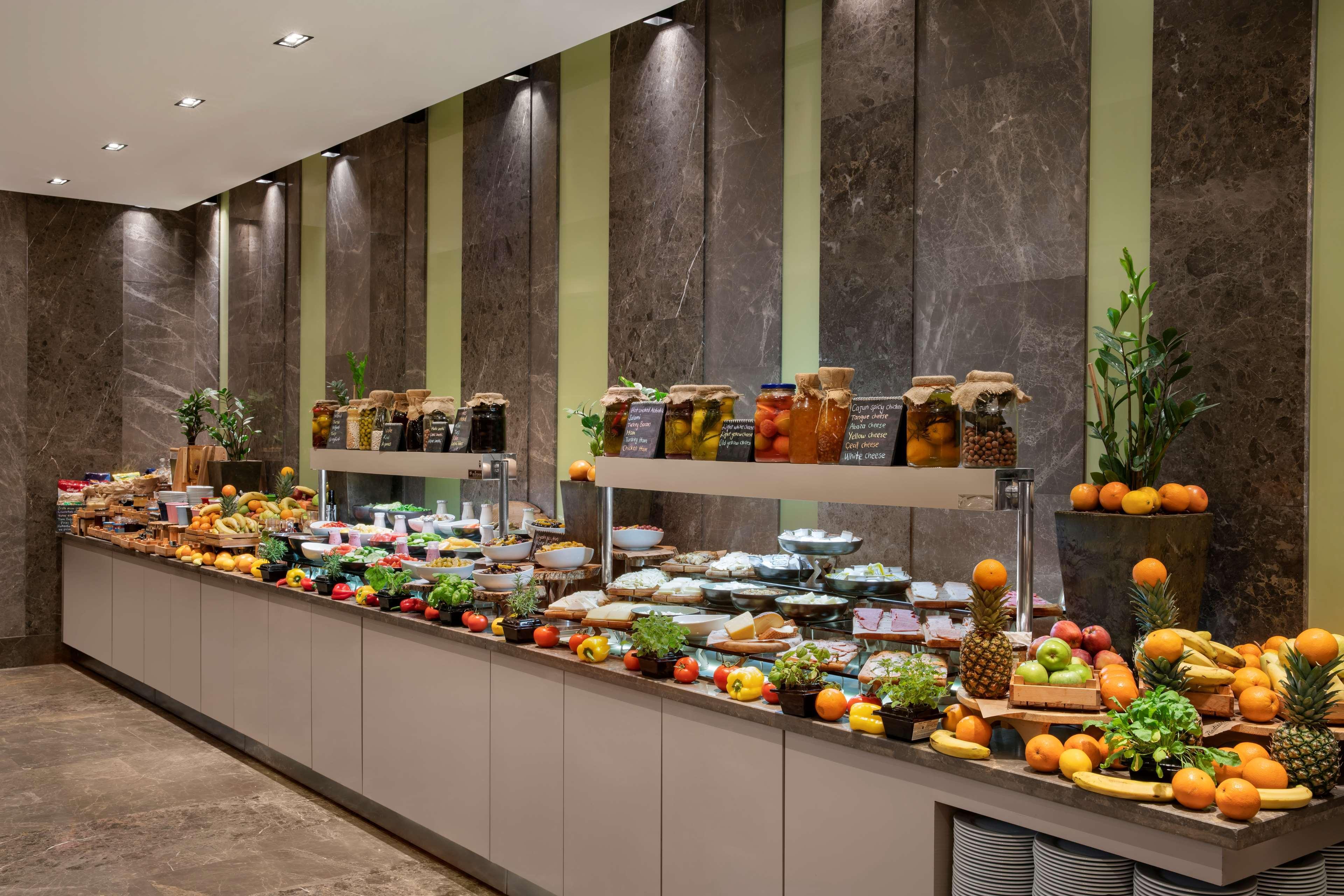 Hotel Radisson Blu & Spa, Tuzla 5*
