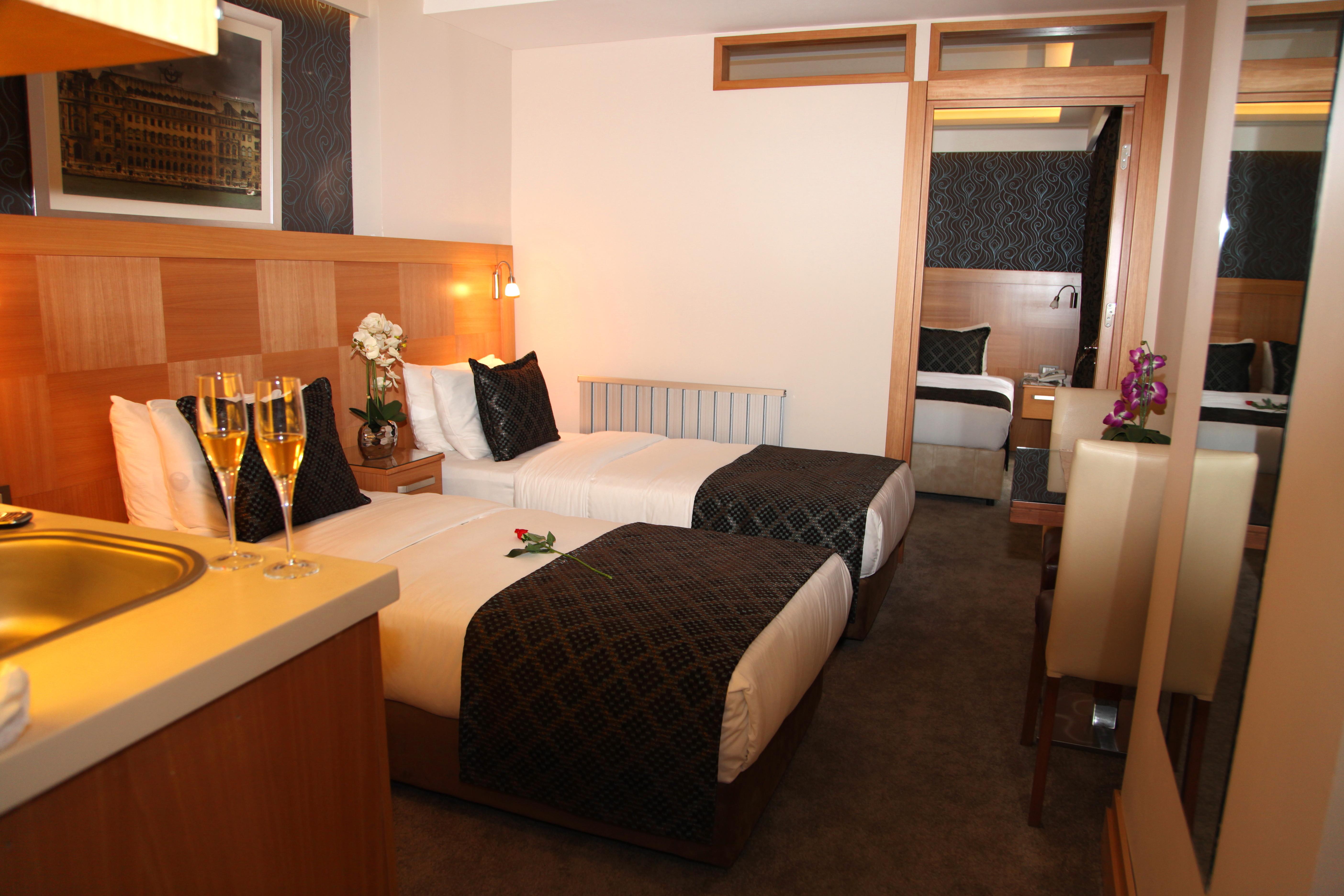 Emerald Hotel