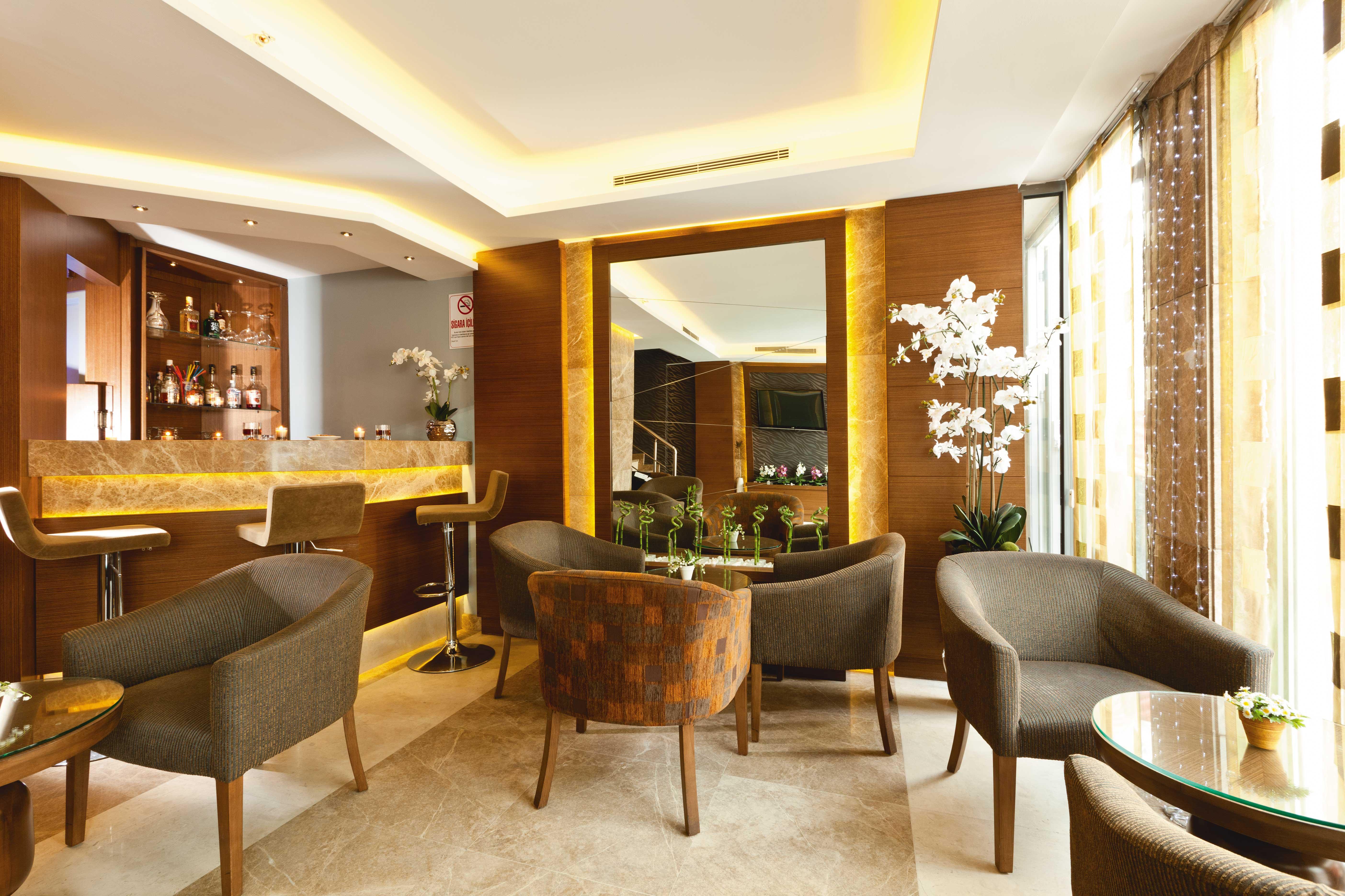 Hotel Emerald