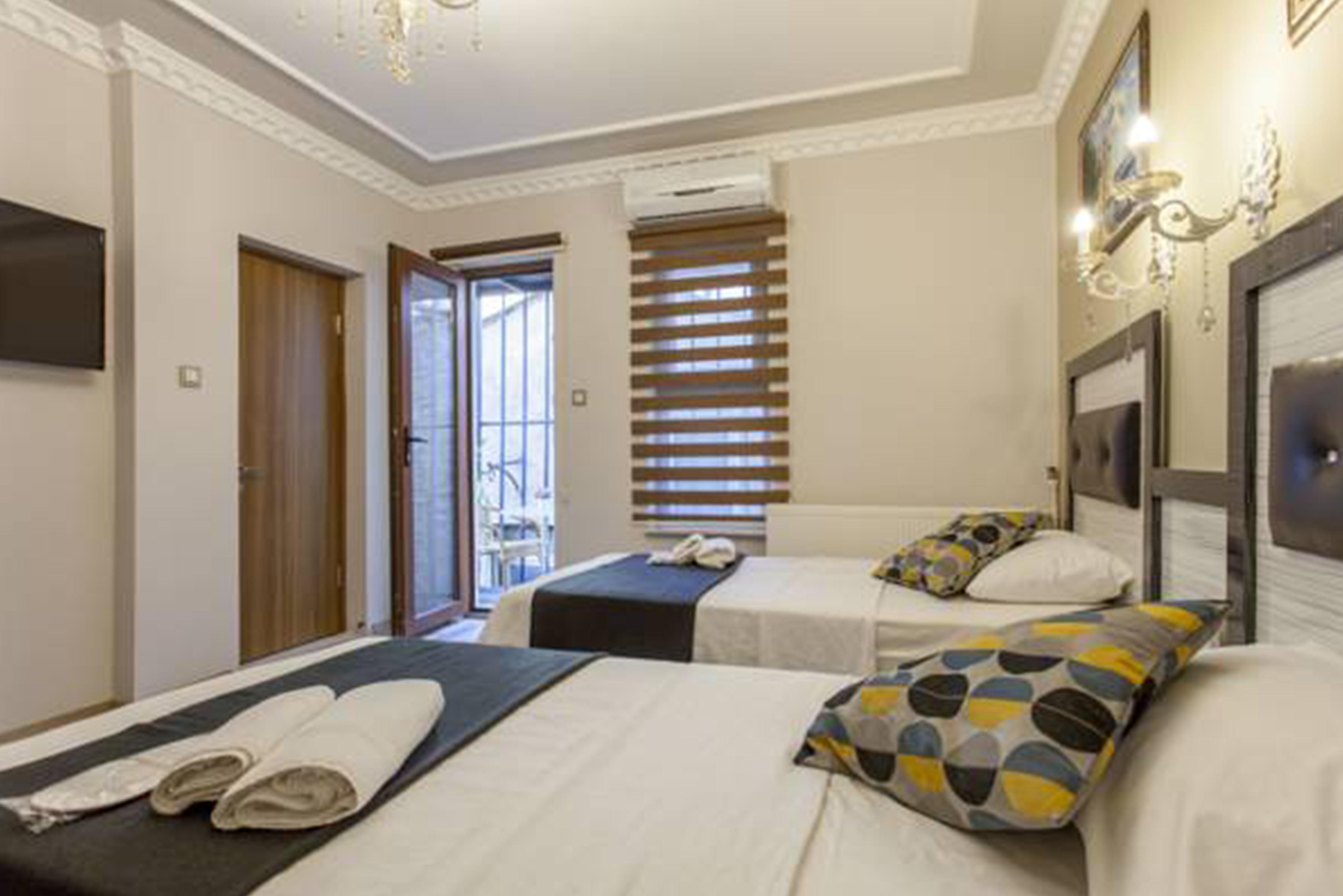 Asya World Hotel 3*