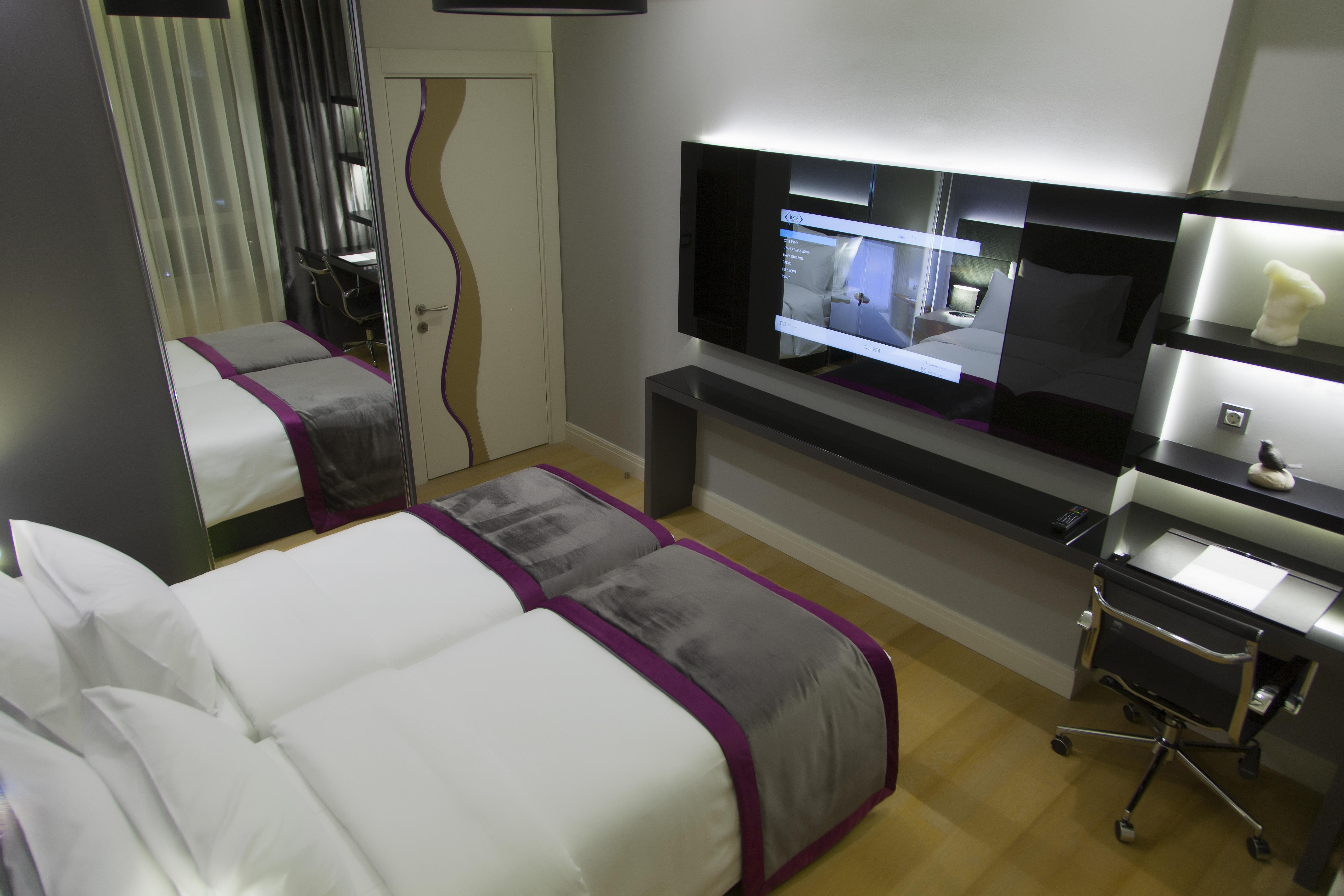 Aparthotel The Leos 4*
